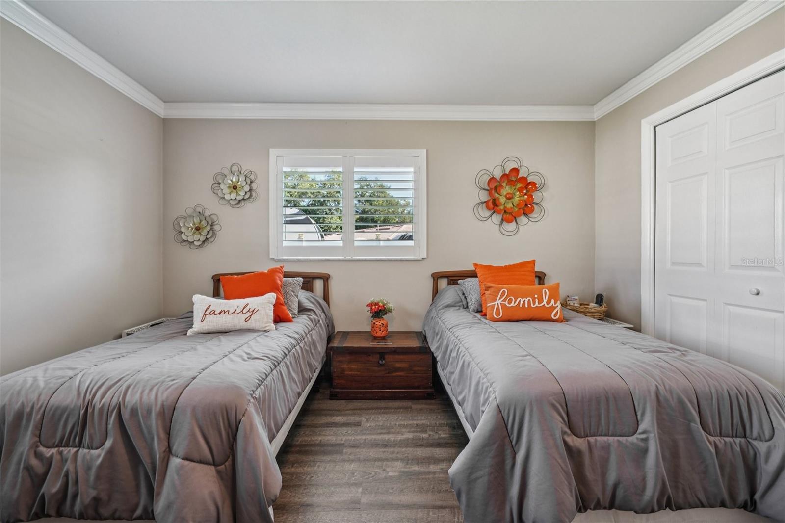 Image 40 of 74 For 1586 Rosery Road Ne