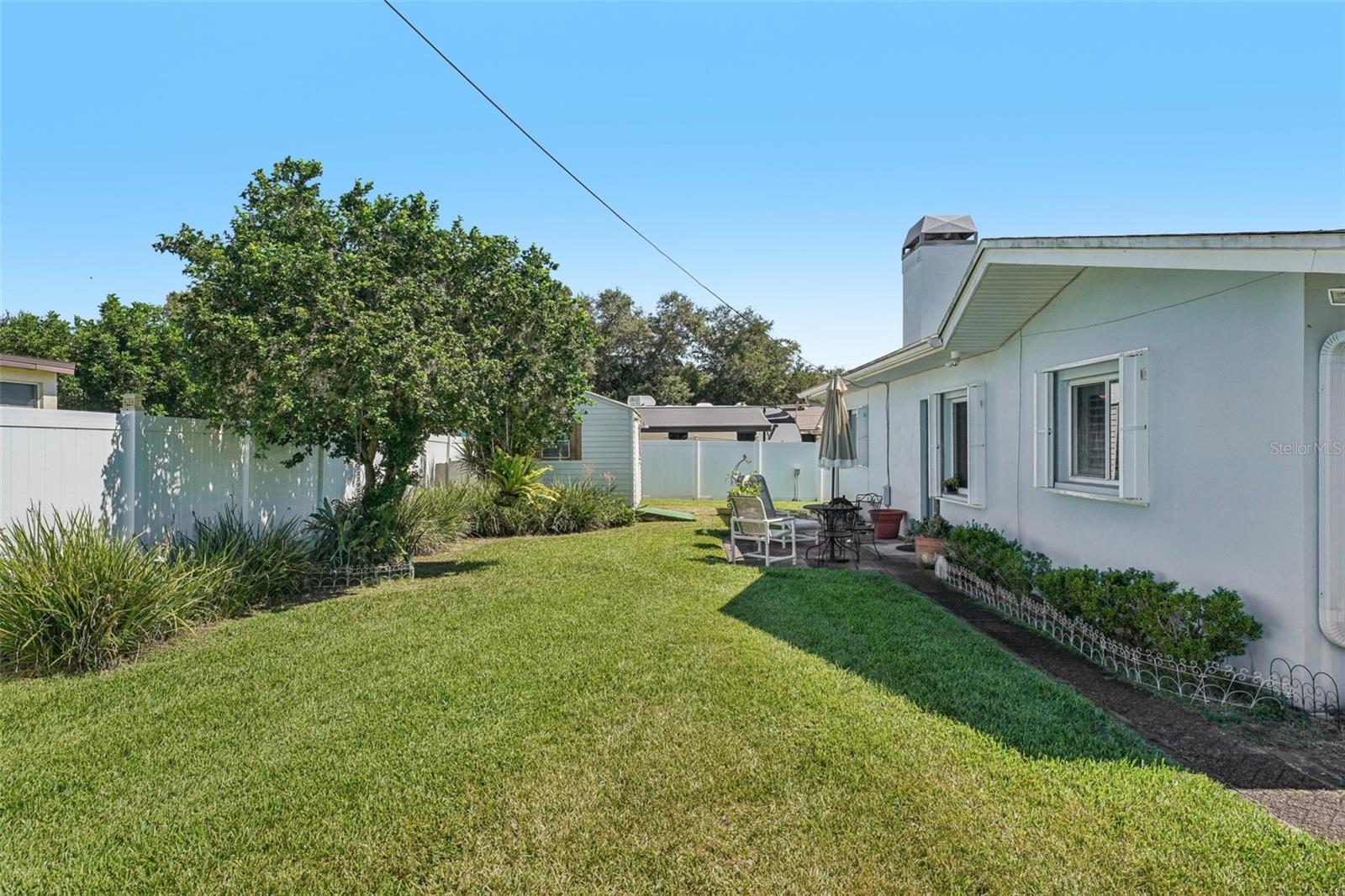 Image 48 of 74 For 1586 Rosery Road Ne