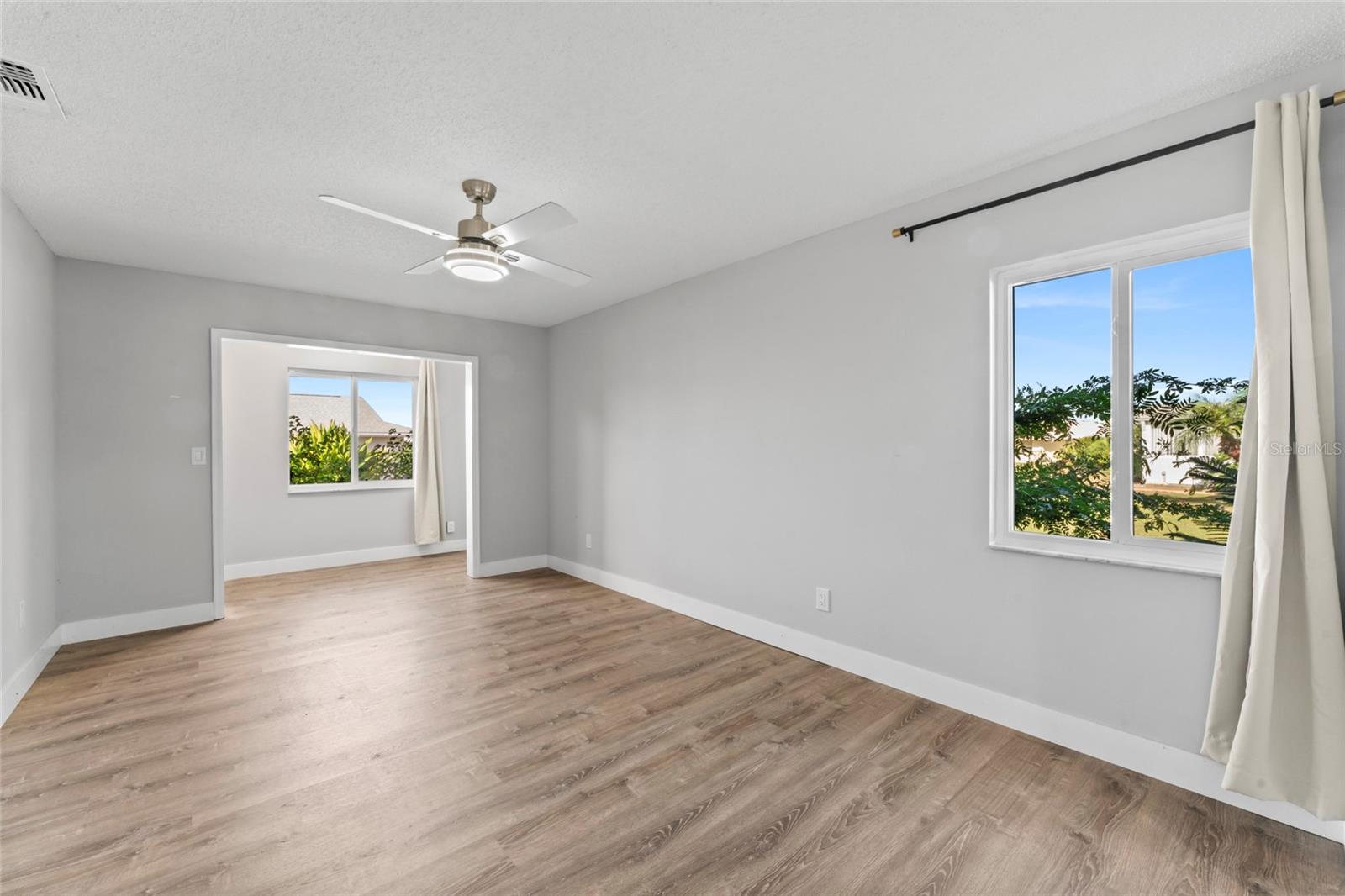 Image 20 of 58 For 1526 Fort Duquesna Drive