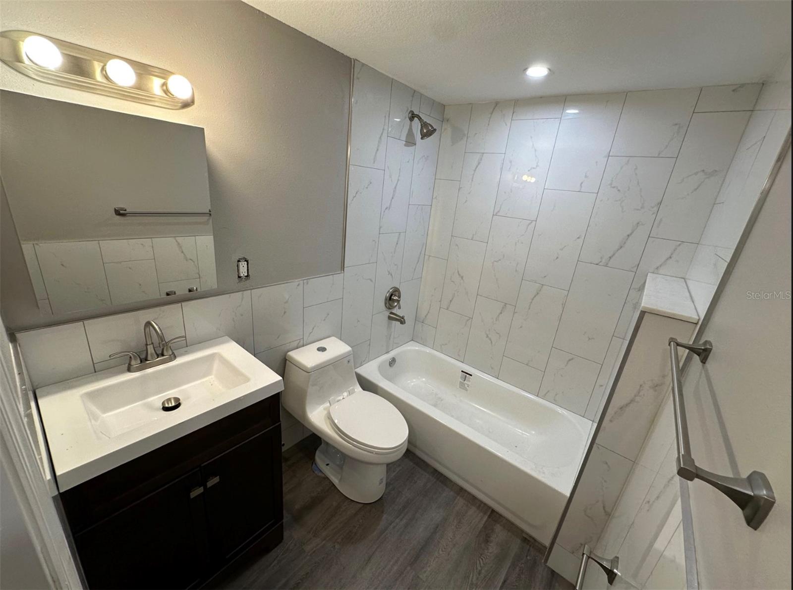 Image 10 of 16 For 2301 Trelain Drive S