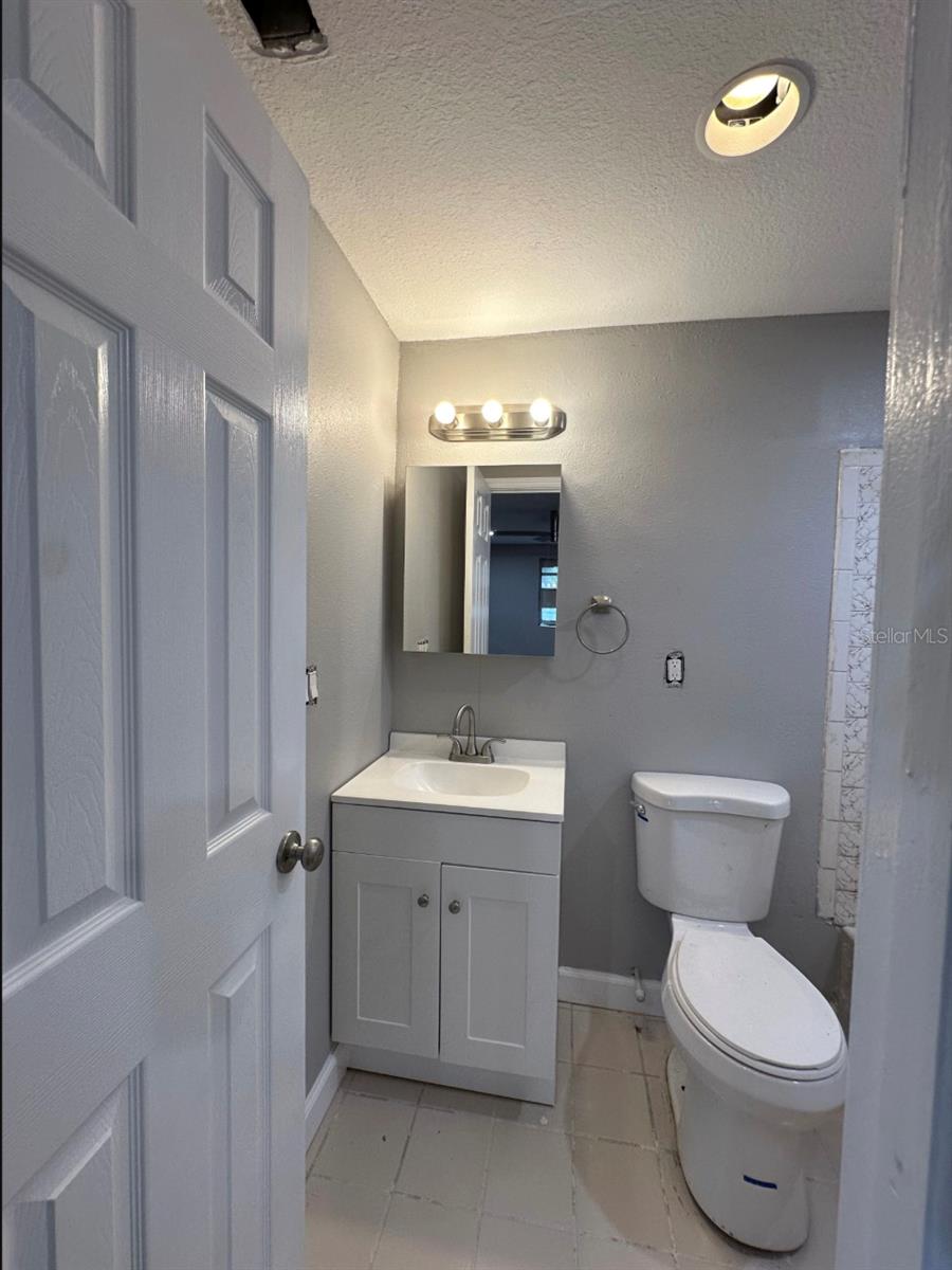 Image 13 of 16 For 2301 Trelain Drive S