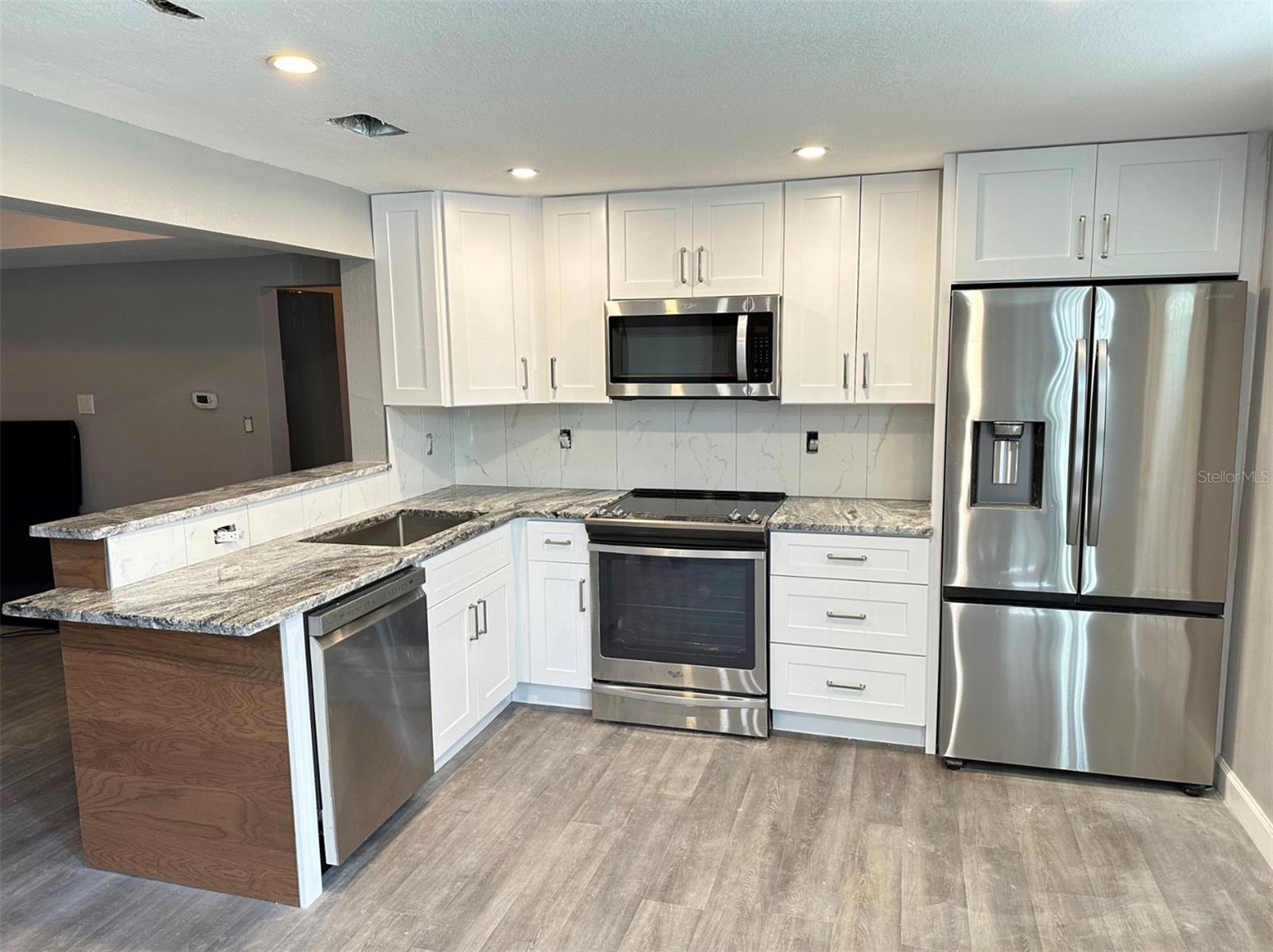 Image 3 of 16 For 2301 Trelain Drive S