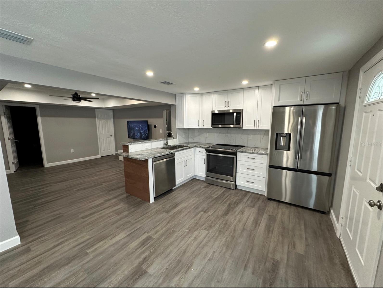 Image 4 of 16 For 2301 Trelain Drive S