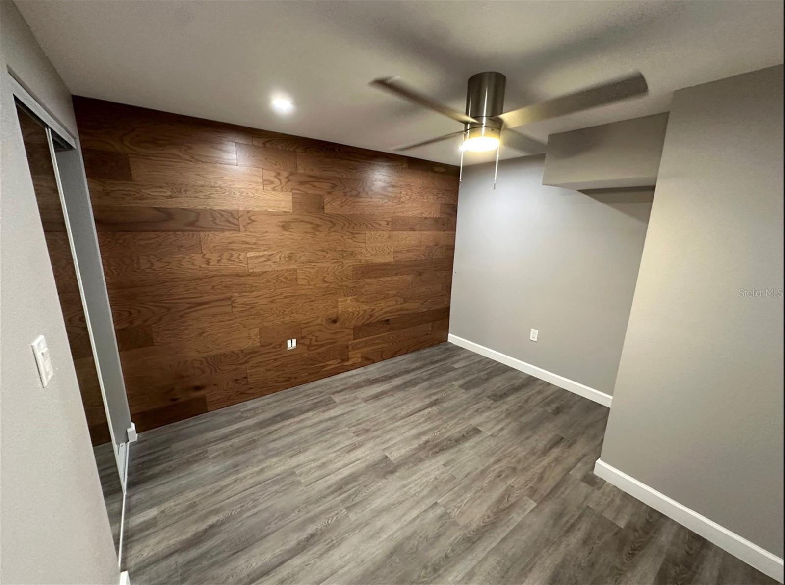 Image 9 of 16 For 2301 Trelain Drive S
