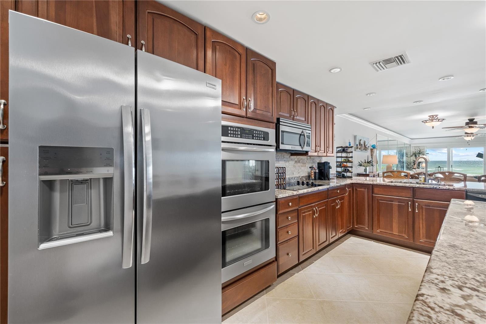 Image 14 of 58 For 3400 Gulf Boulevard 105