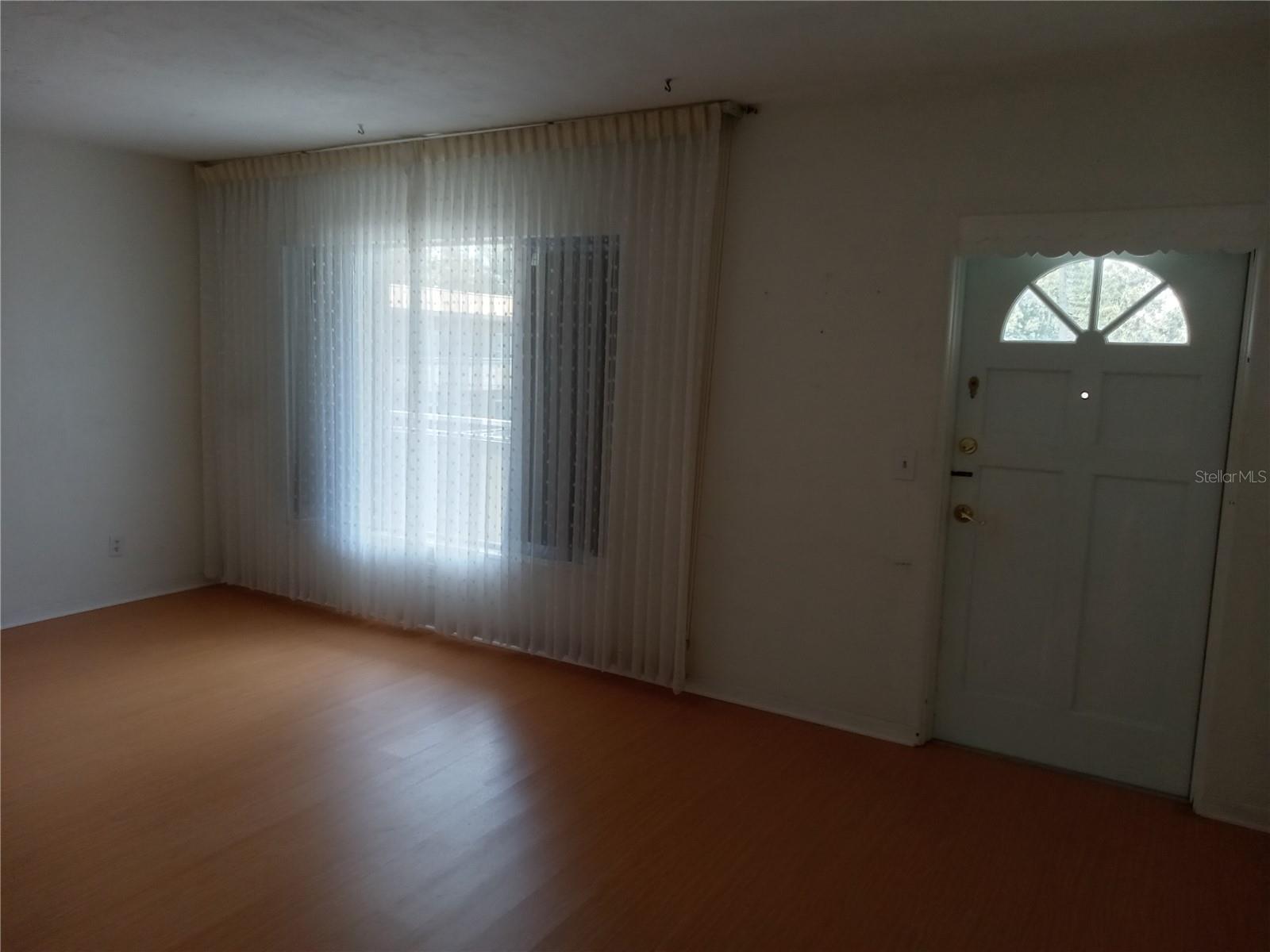 Image 10 of 40 For 2462 Brazilia Drive 64