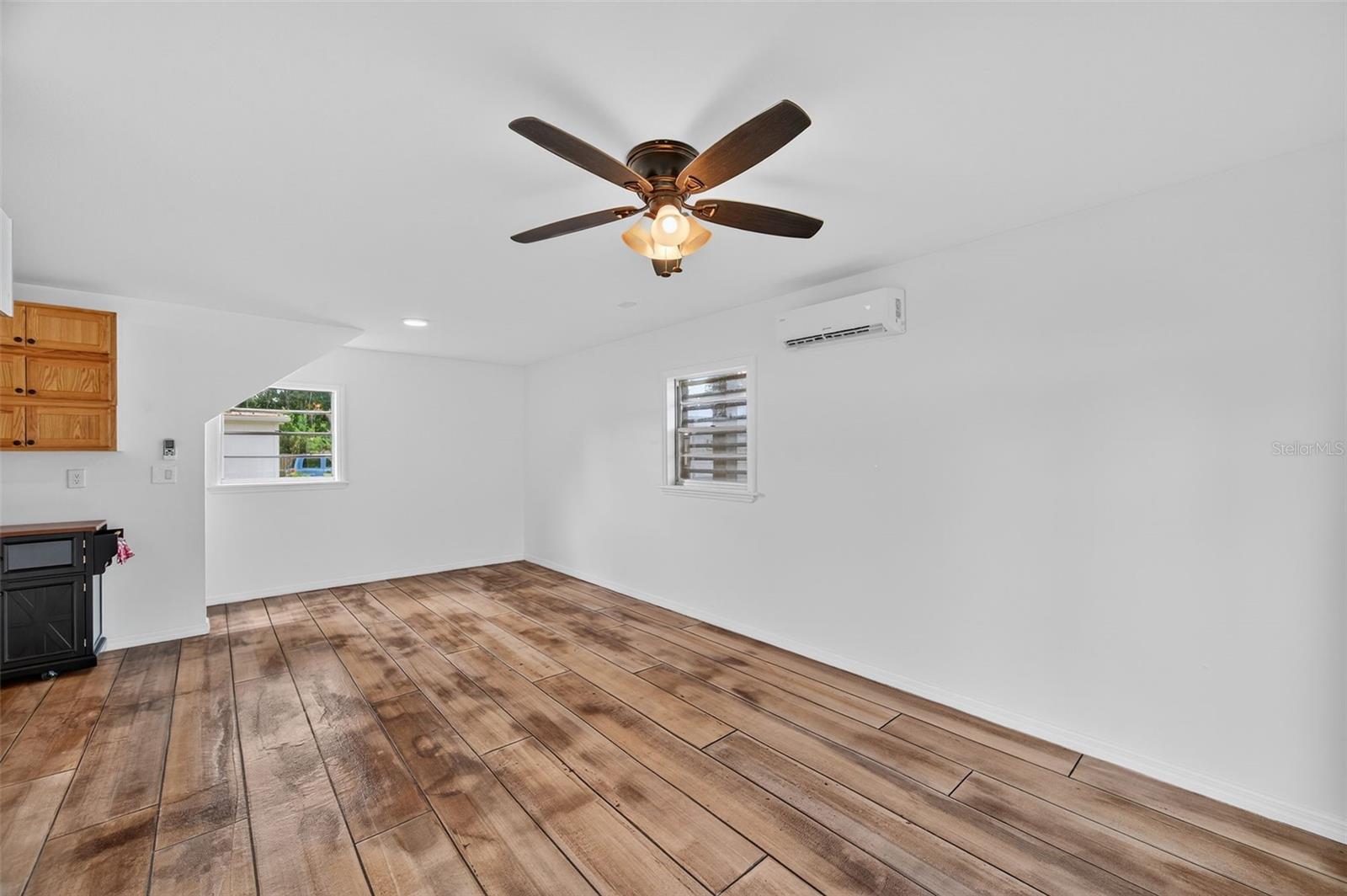 Image 13 of 26 For 38250 13th Avenue