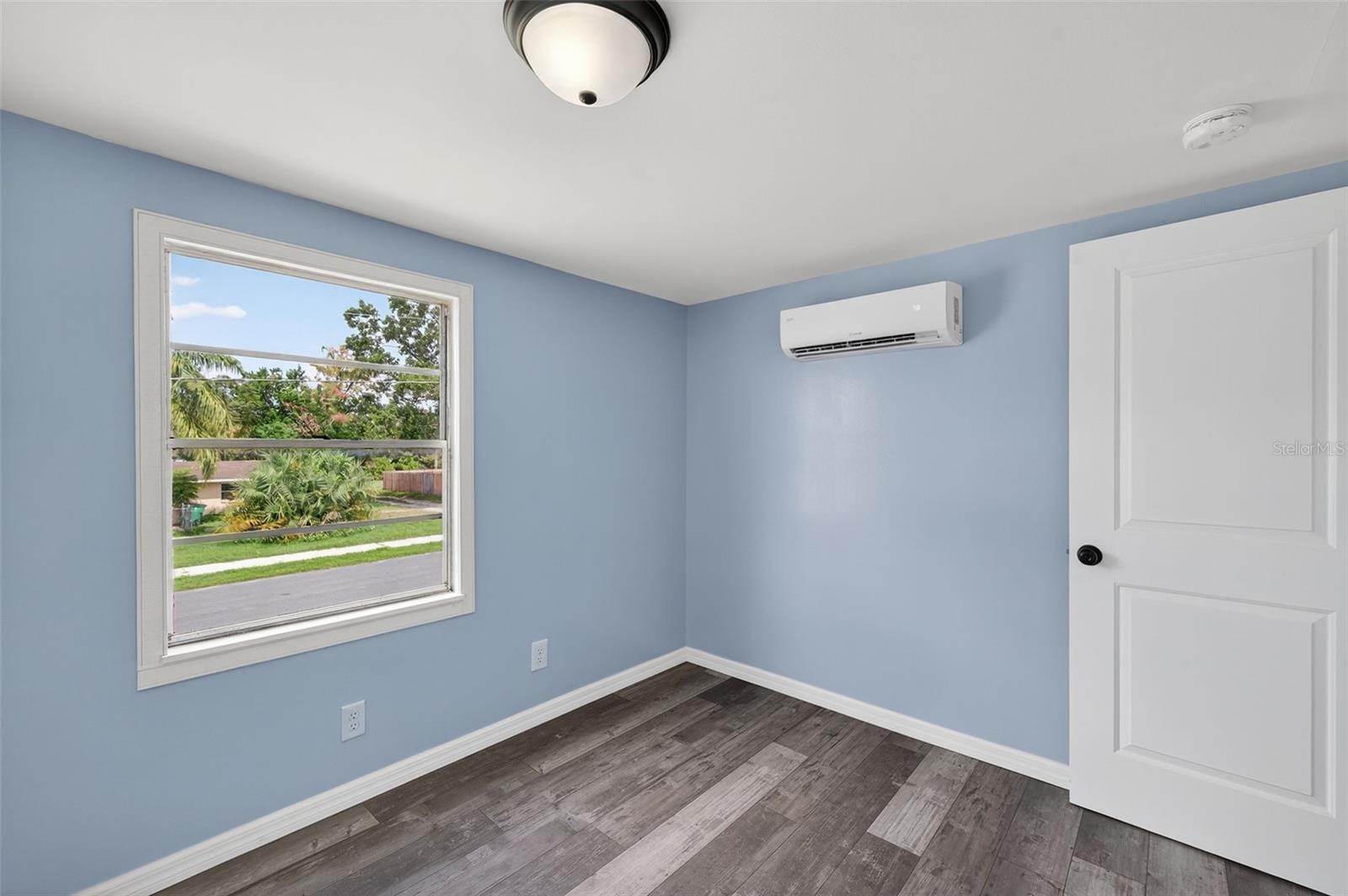 Image 20 of 26 For 38250 13th Avenue