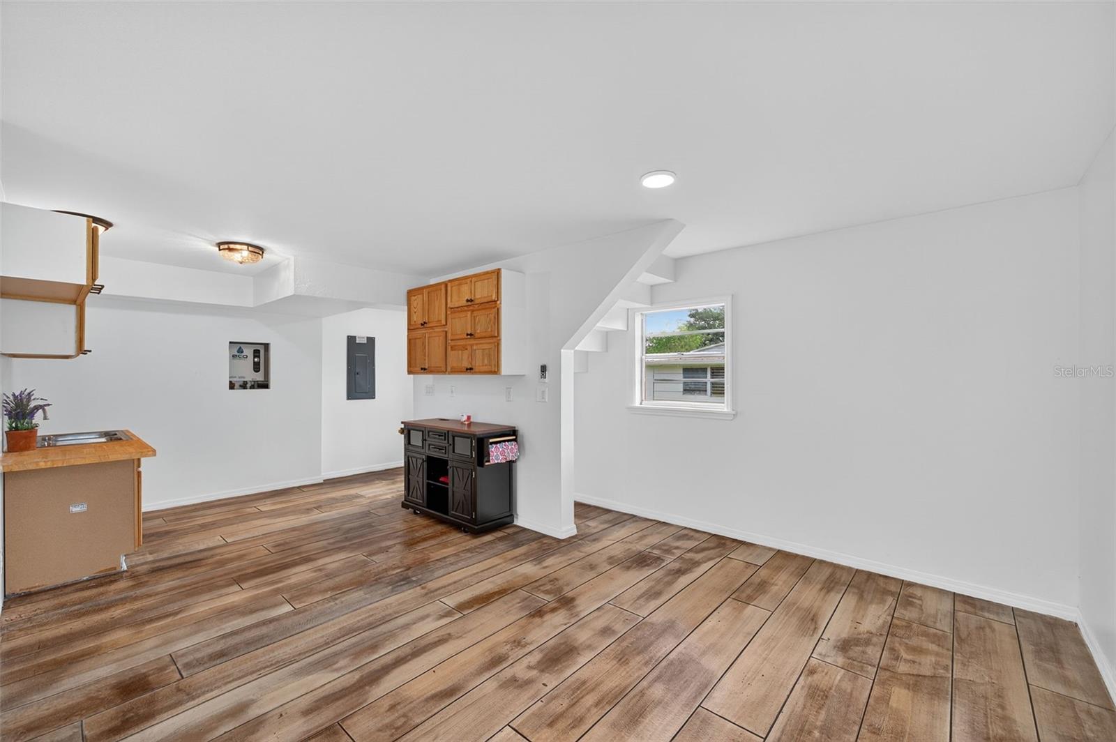 Image 5 of 26 For 38250 13th Avenue