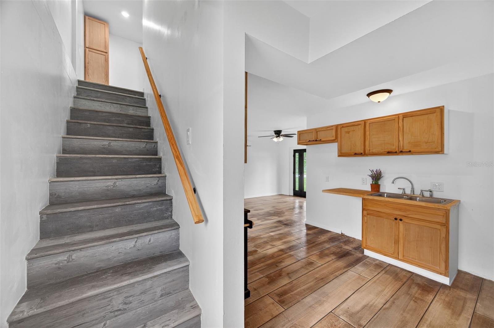 Image 9 of 26 For 38250 13th Avenue