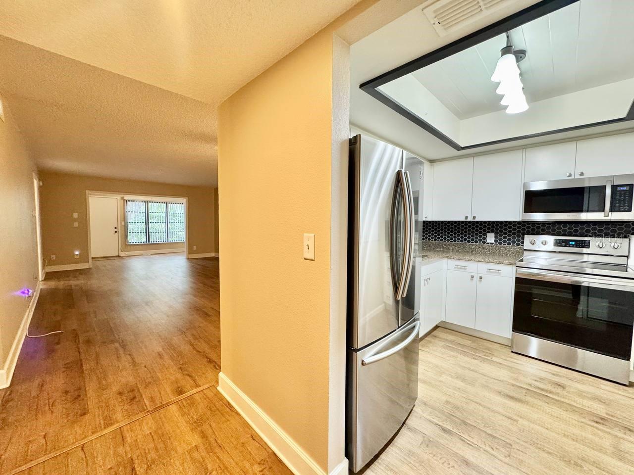 Image 4 of 29 For 3048 Eastland Boulevard C101