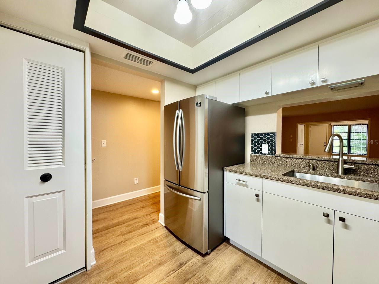 Image 6 of 29 For 3048 Eastland Boulevard C101