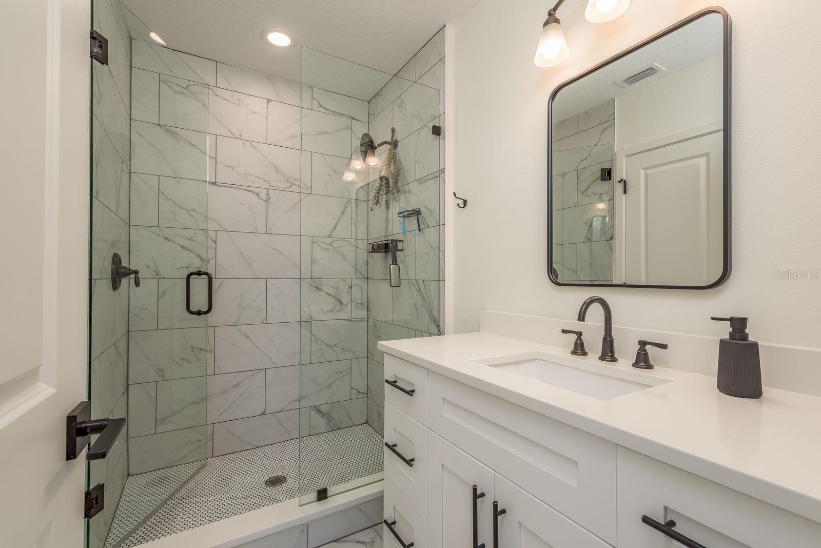 Image 23 of 38 For 2604 Clark Street 2