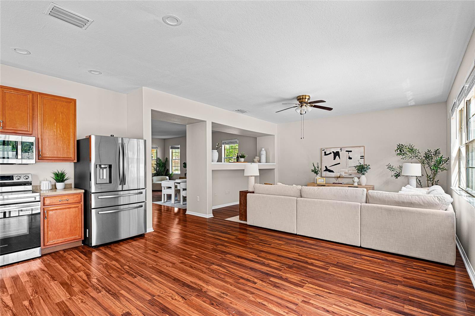 Image 18 of 50 For 9142 Lantern Oak Way