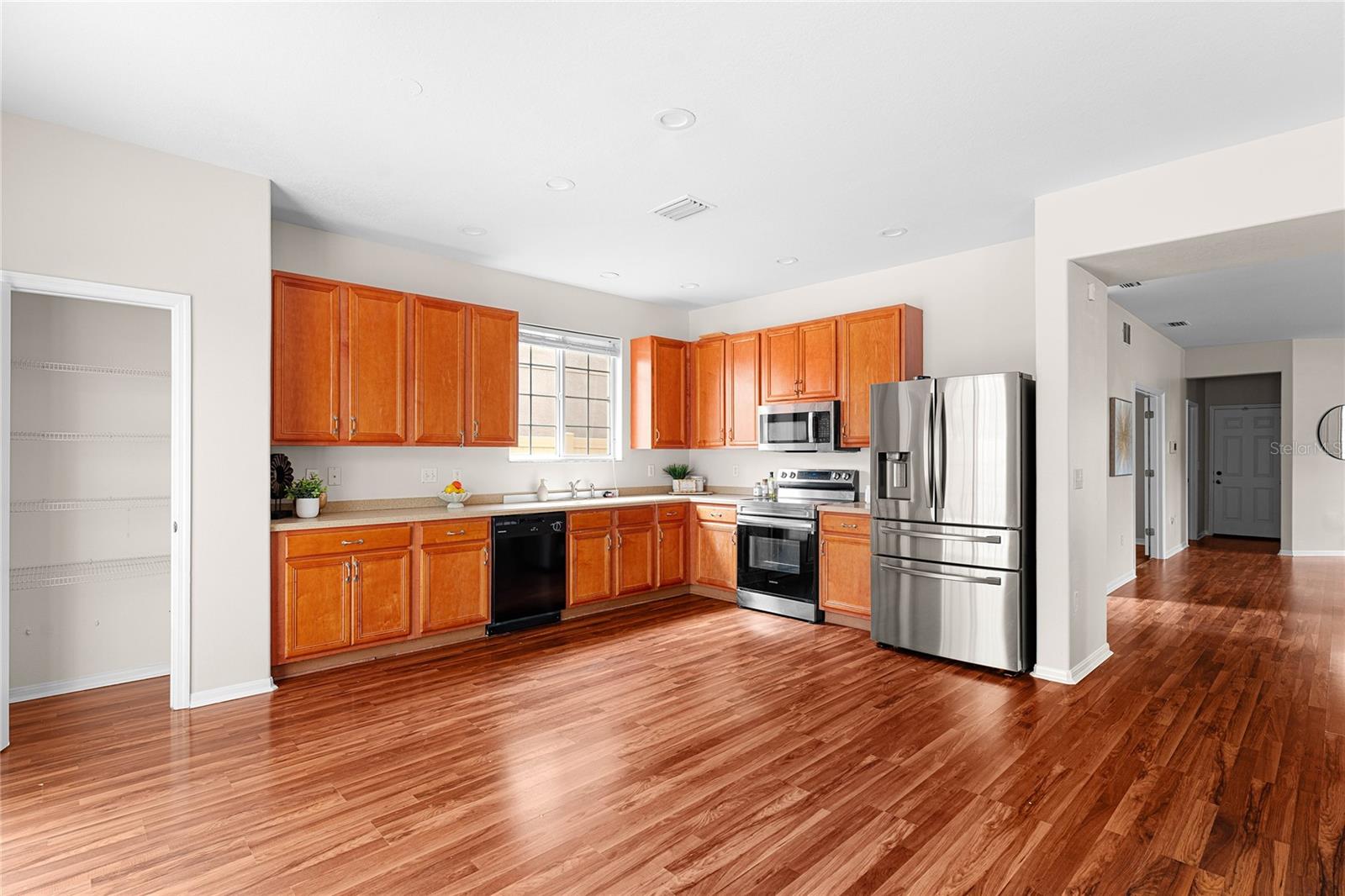 Image 20 of 50 For 9142 Lantern Oak Way