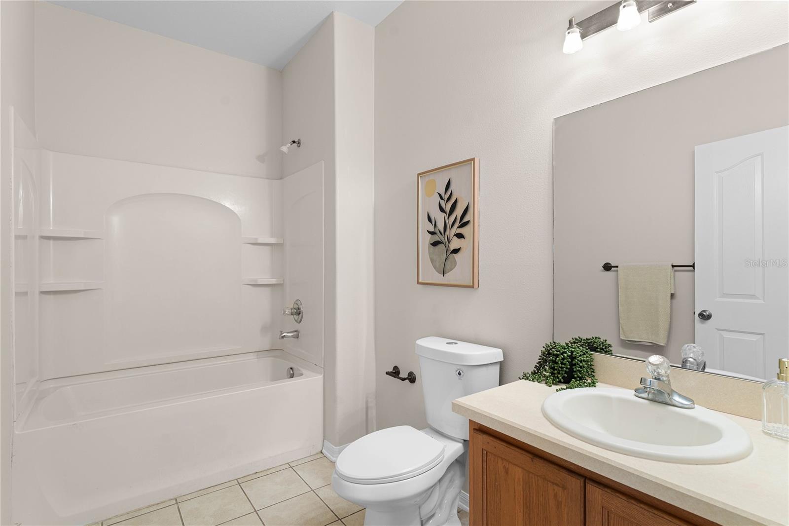 Image 23 of 50 For 9142 Lantern Oak Way