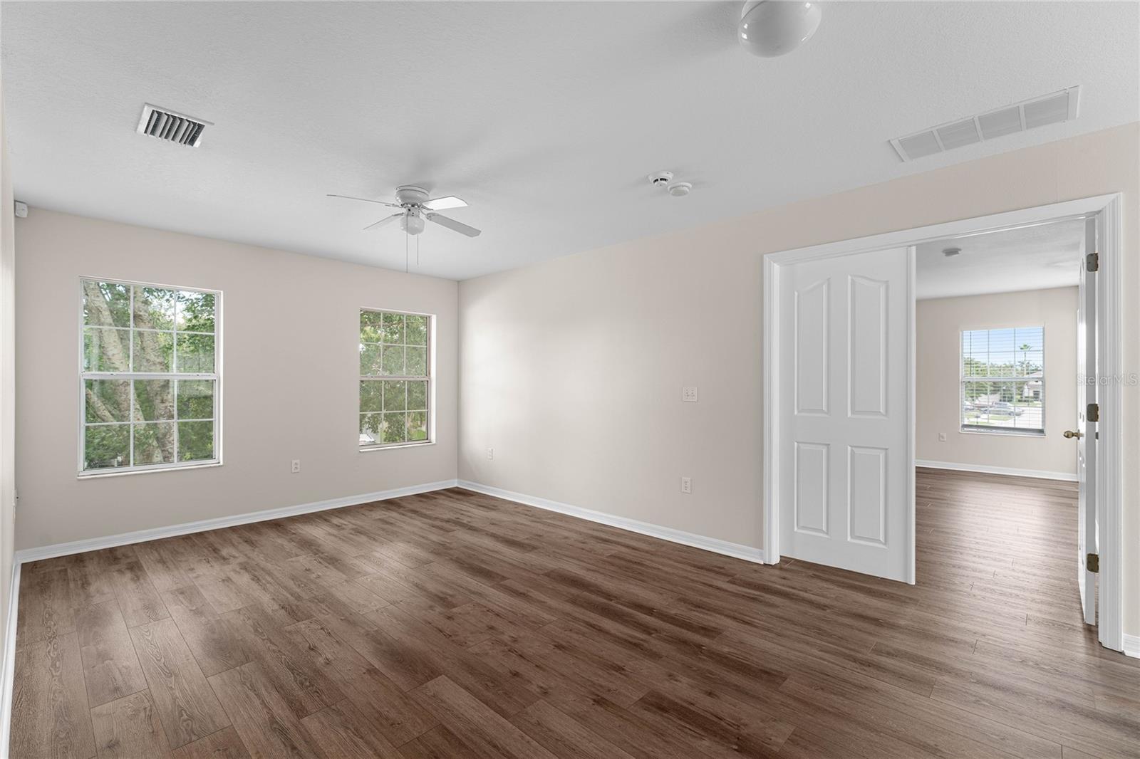 Image 26 of 50 For 9142 Lantern Oak Way