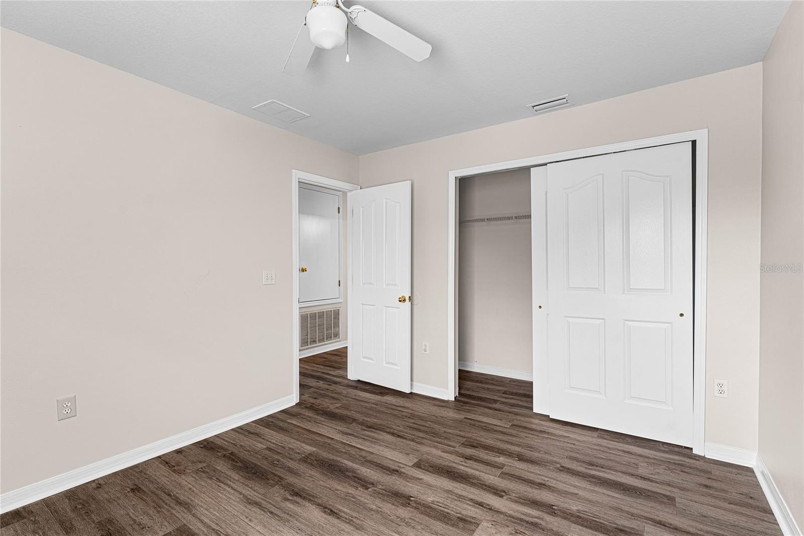 Image 30 of 50 For 9142 Lantern Oak Way