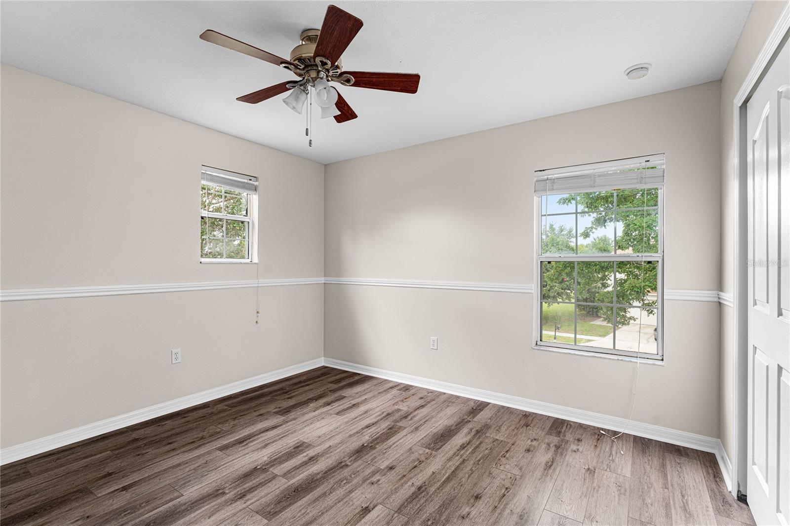 Image 32 of 50 For 9142 Lantern Oak Way