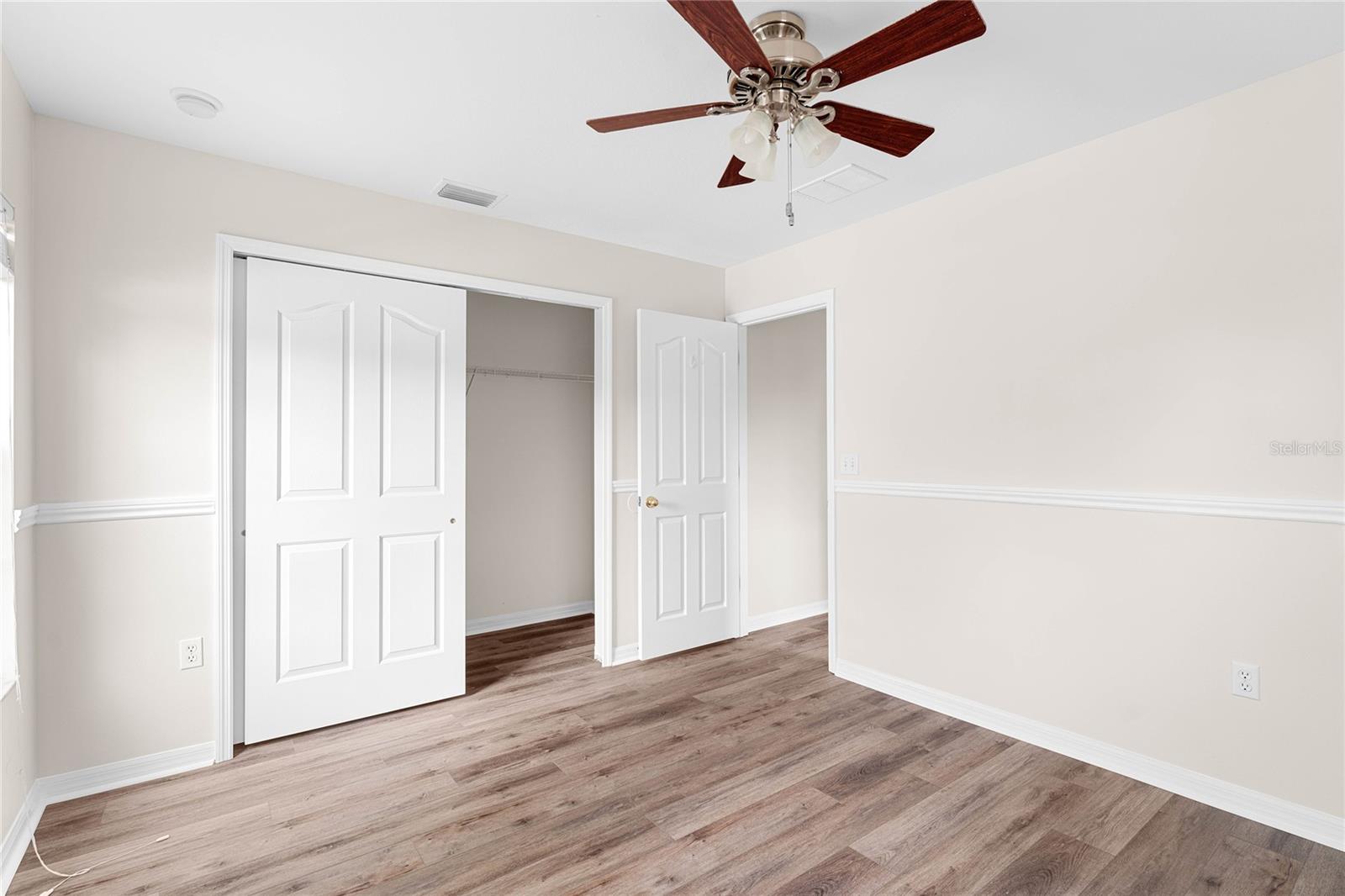 Image 33 of 50 For 9142 Lantern Oak Way