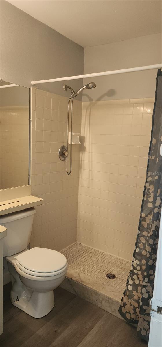 Image 18 of 27 For 7515 Leon Avenue