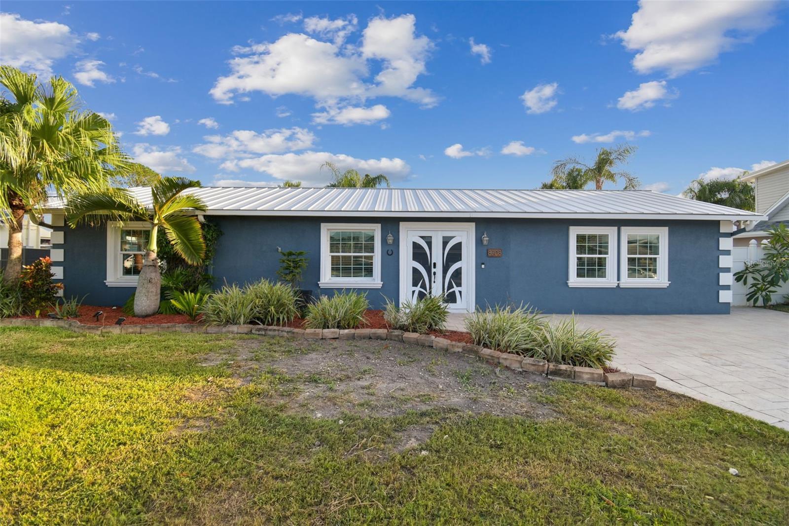 Listing photo id 58 for 8708 Thornwood Lane