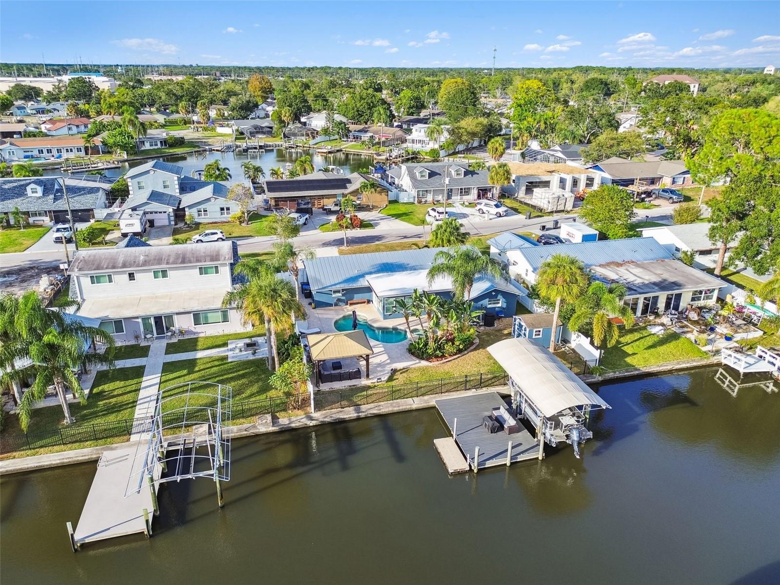 Listing photo id 67 for 8708 Thornwood Lane