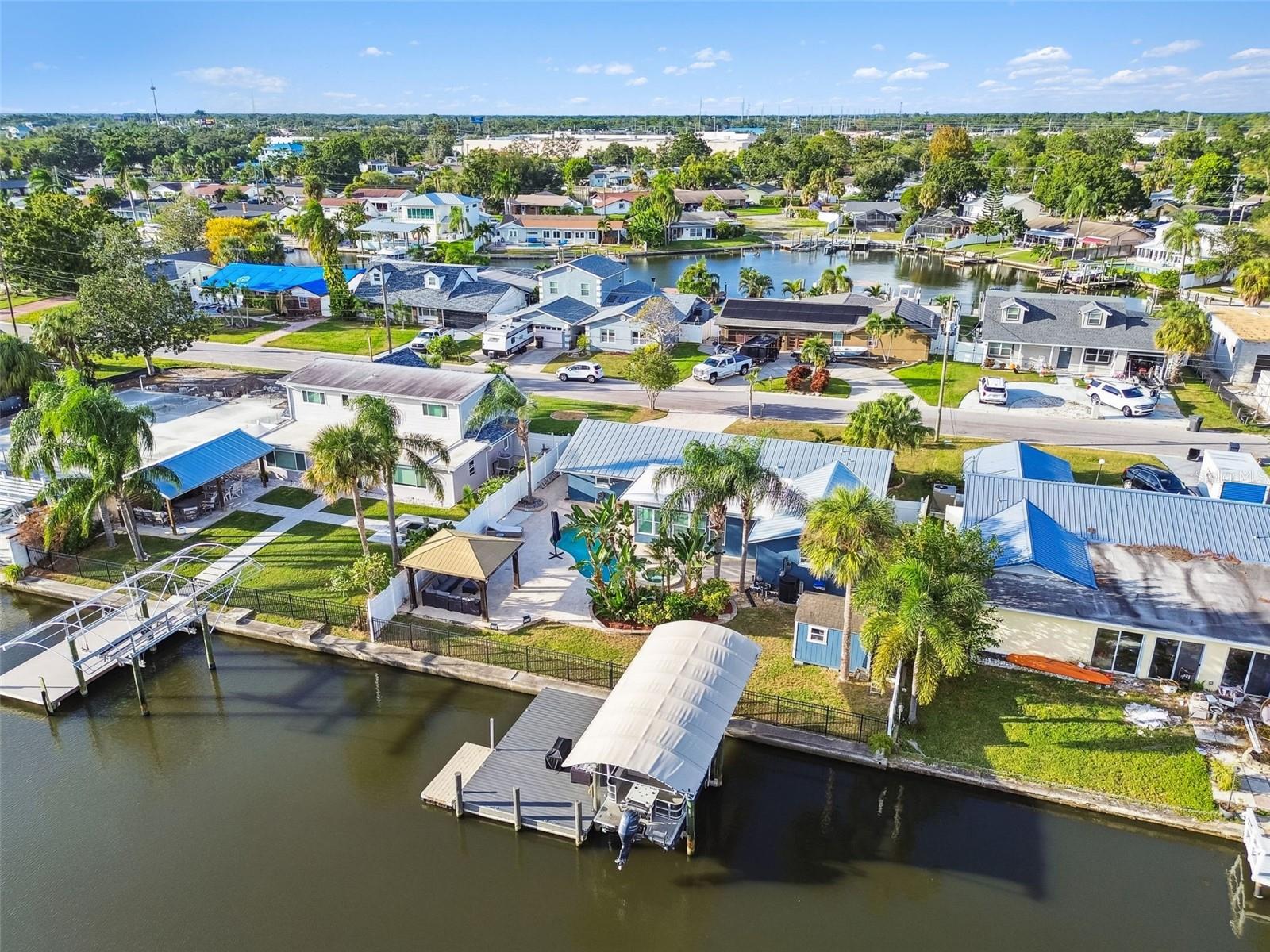 Listing photo id 69 for 8708 Thornwood Lane