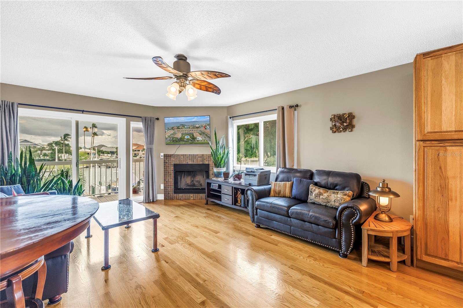 Image 4 of 34 For 367 Madeira Circle