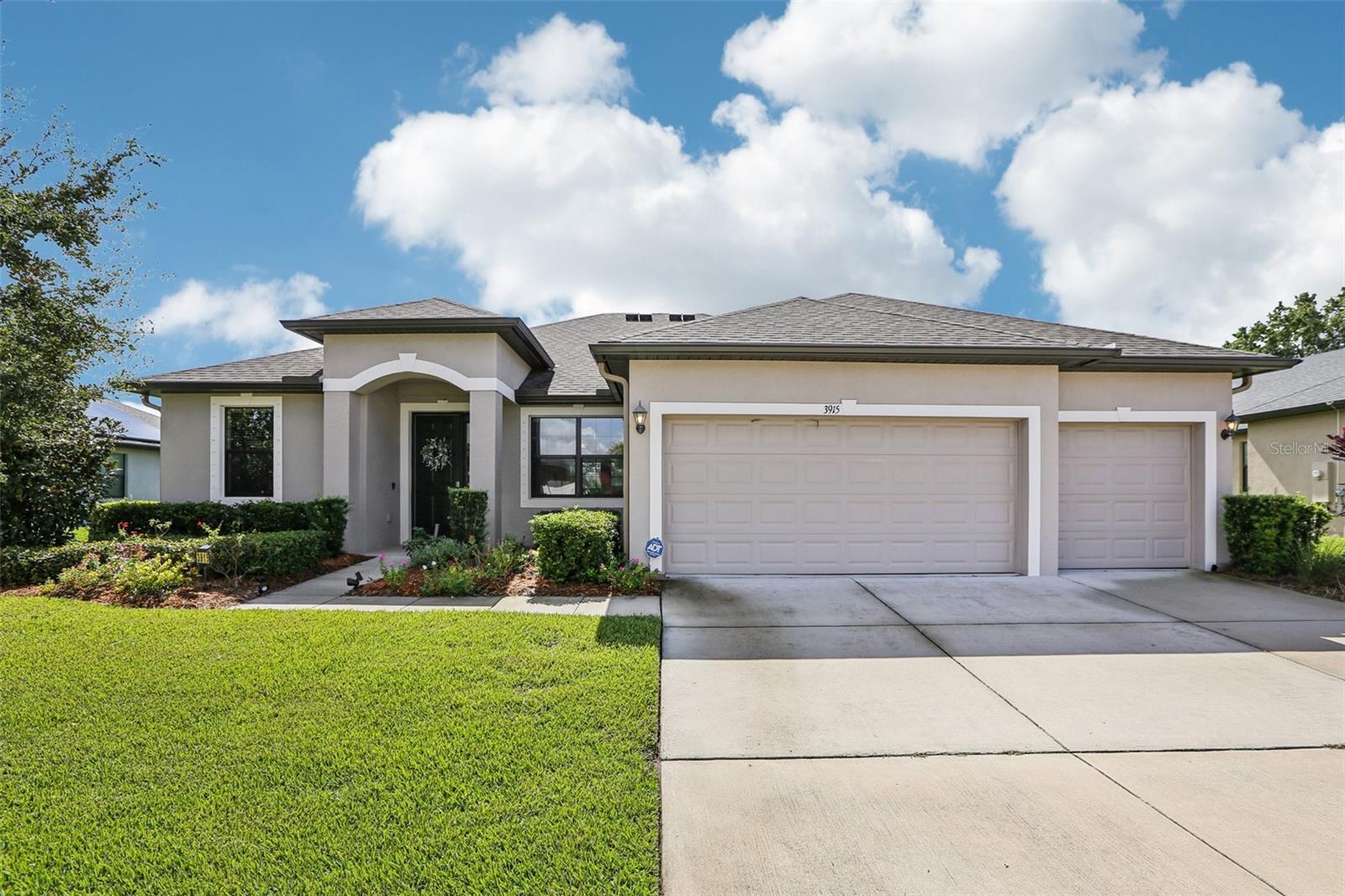 Details for 3915 Salida Delsol Drive, SUN CITY CENTER, FL 33573