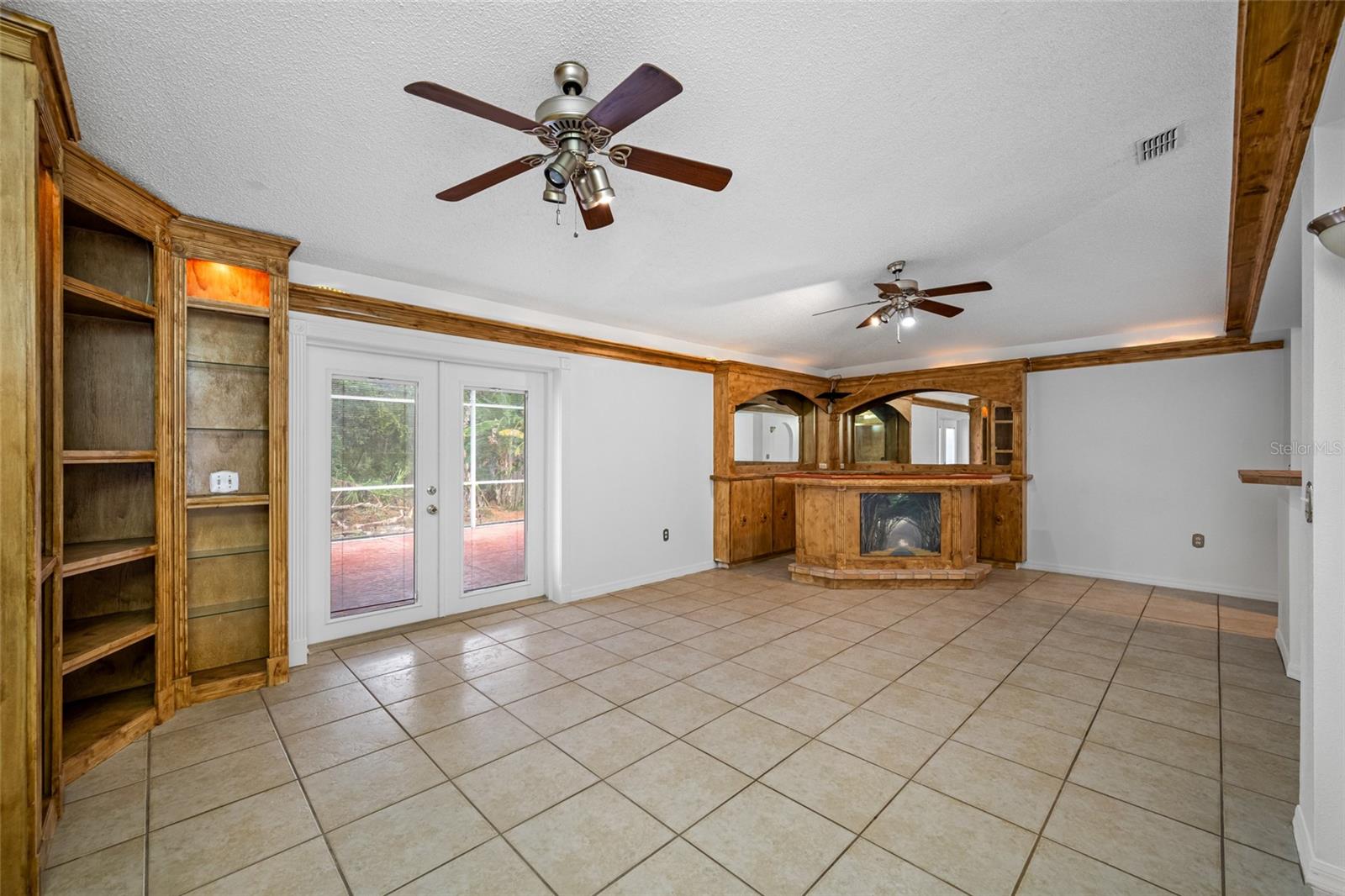 Image 14 of 45 For 31701 Shin Court