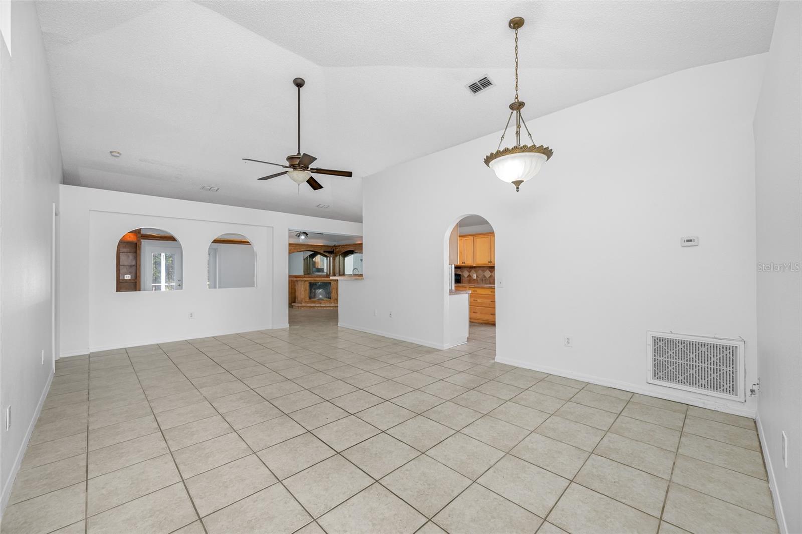 Image 7 of 45 For 31701 Shin Court