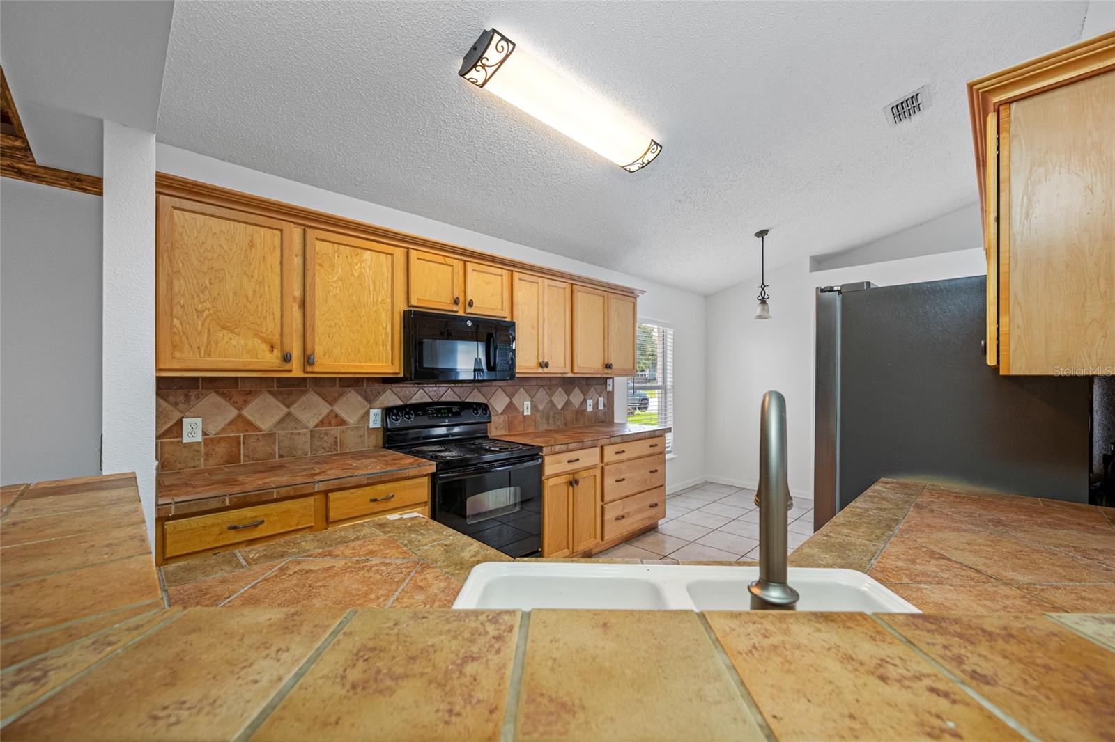 Image 8 of 45 For 31701 Shin Court