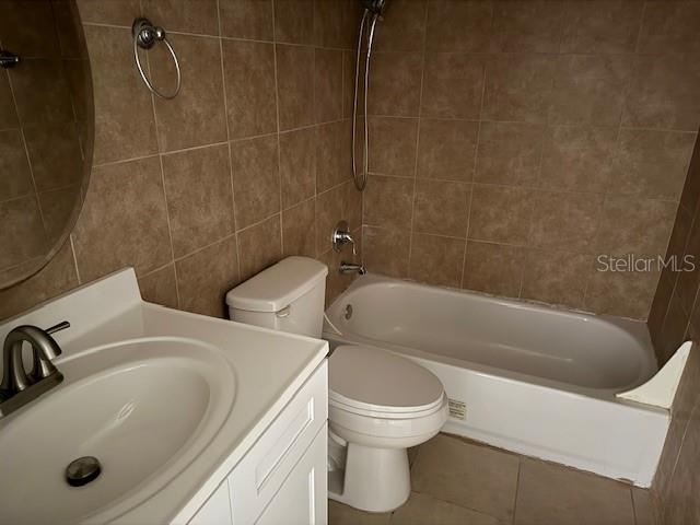 Image 17 of 21 For 2812 Somerset Park Drive 102