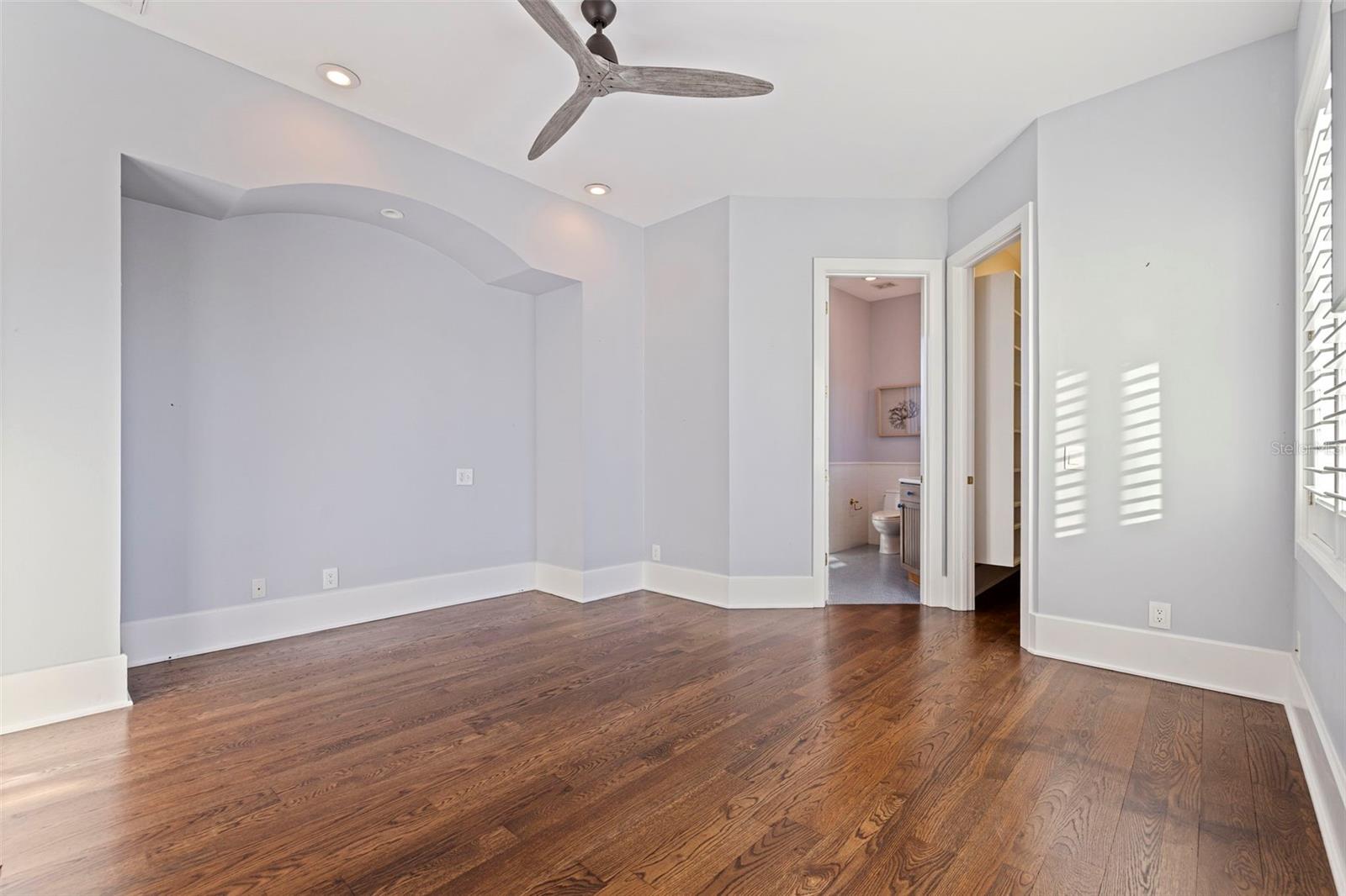 Image 41 of 85 For 6152 52nd Street S