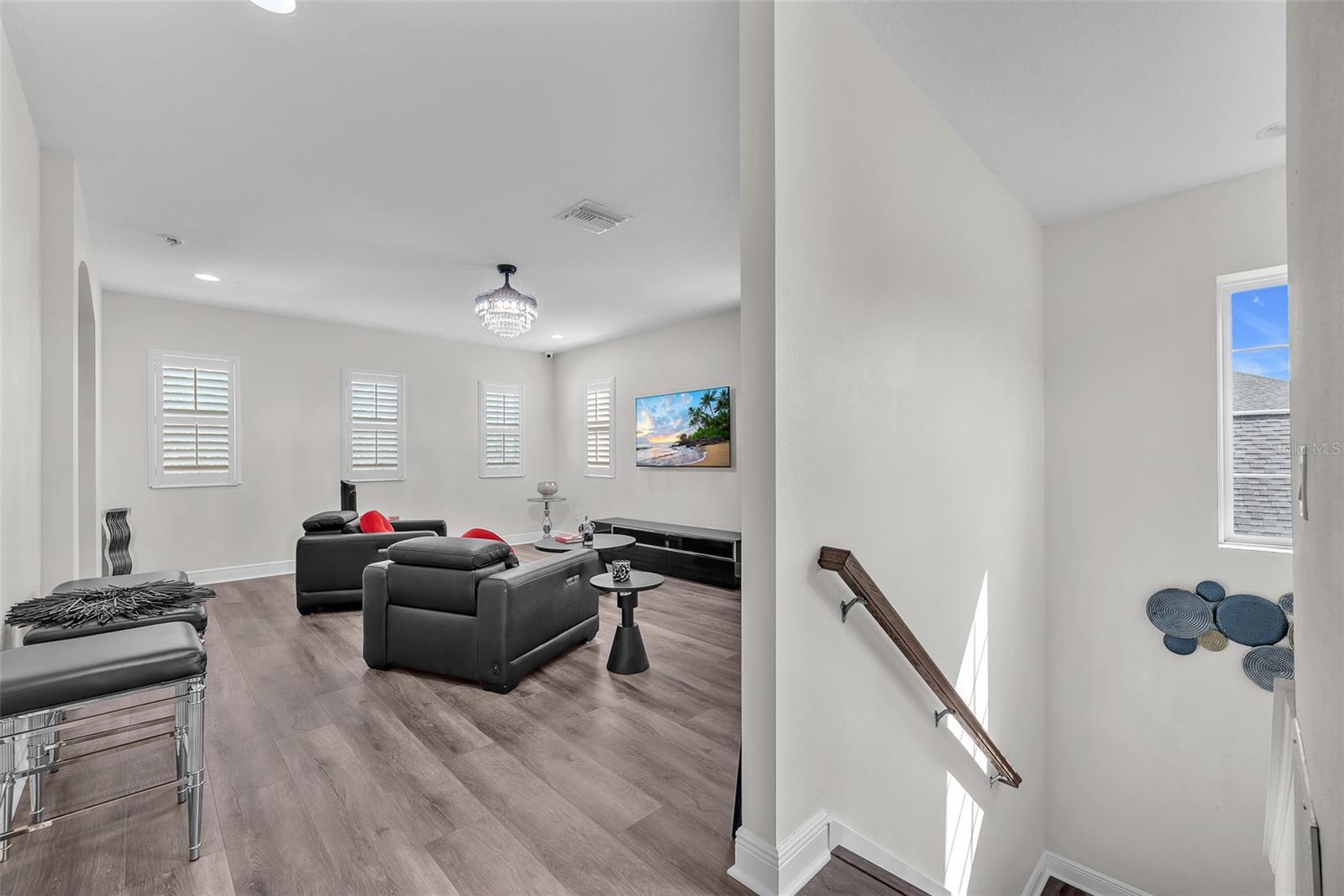 Image 24 of 39 For 322 Winterside Drive