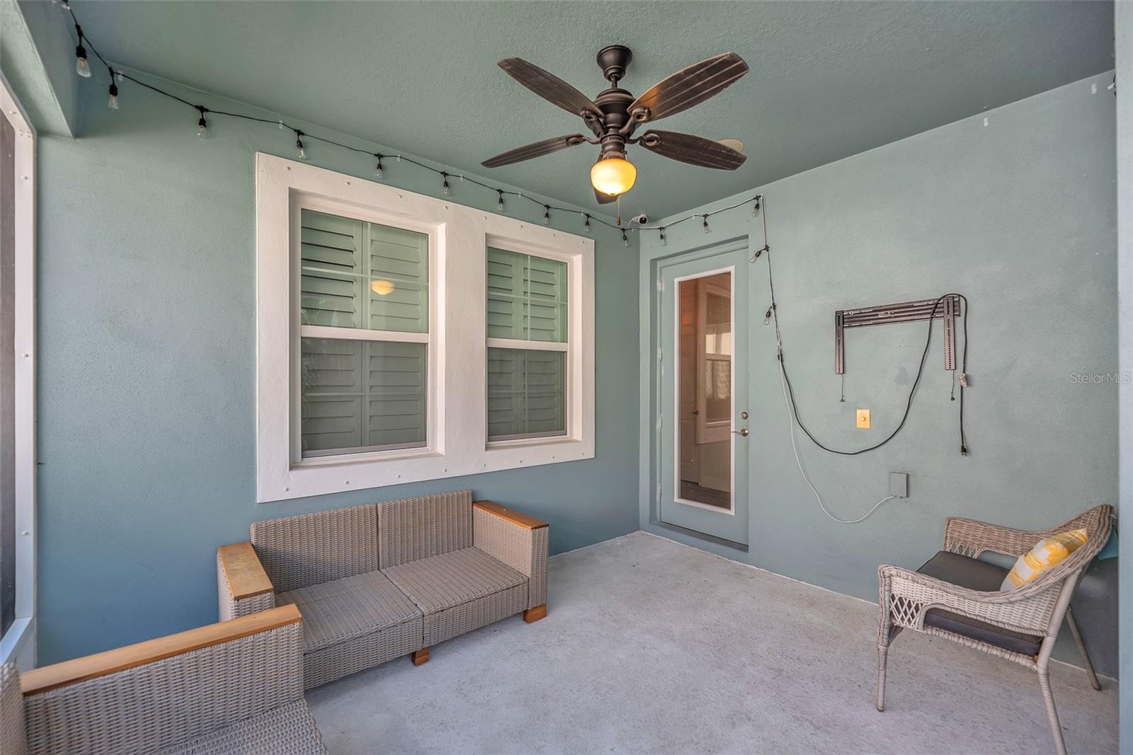 Image 5 of 39 For 322 Winterside Drive
