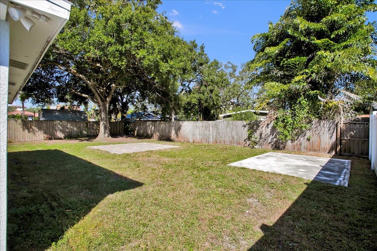 Image 11 of 55 For 4733 Iowa Avenue