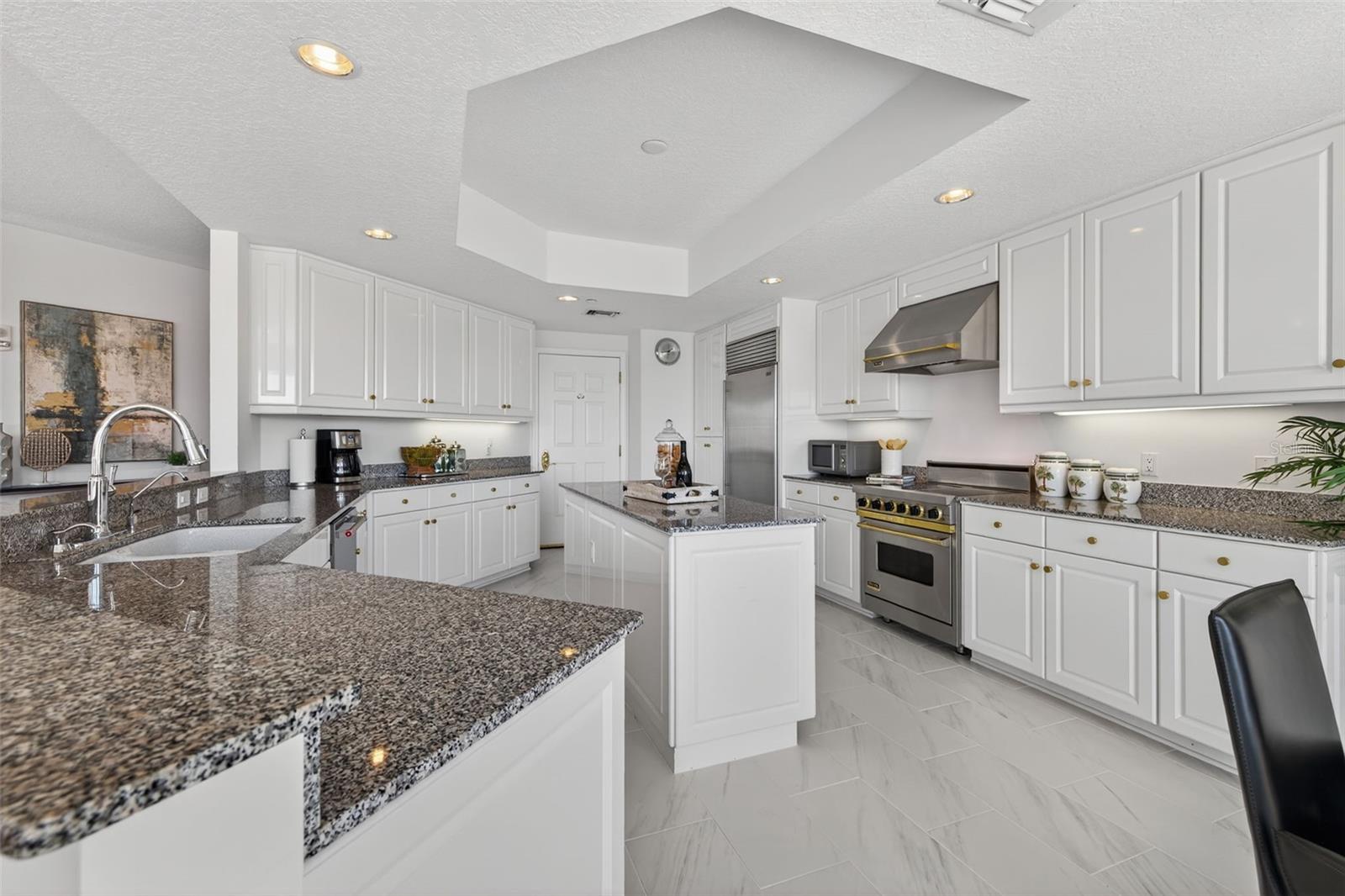 Image 12 of 70 For 555 5th Avenue Ne 332