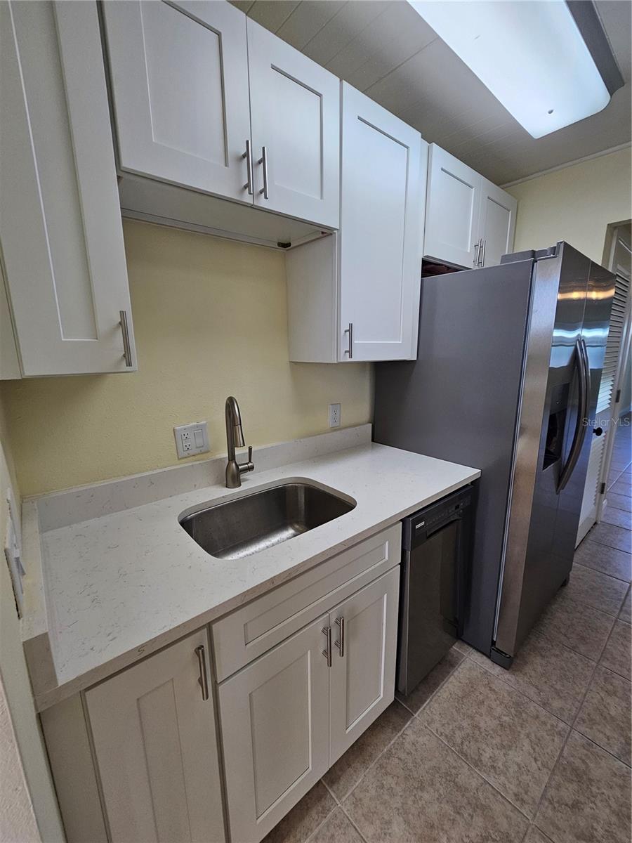 Image 11 of 30 For 5940 30th Avenue S 106