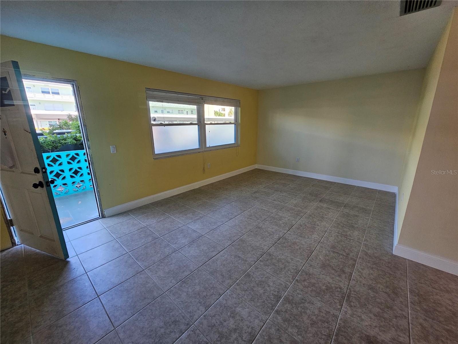 Image 4 of 30 For 5940 30th Avenue S 106