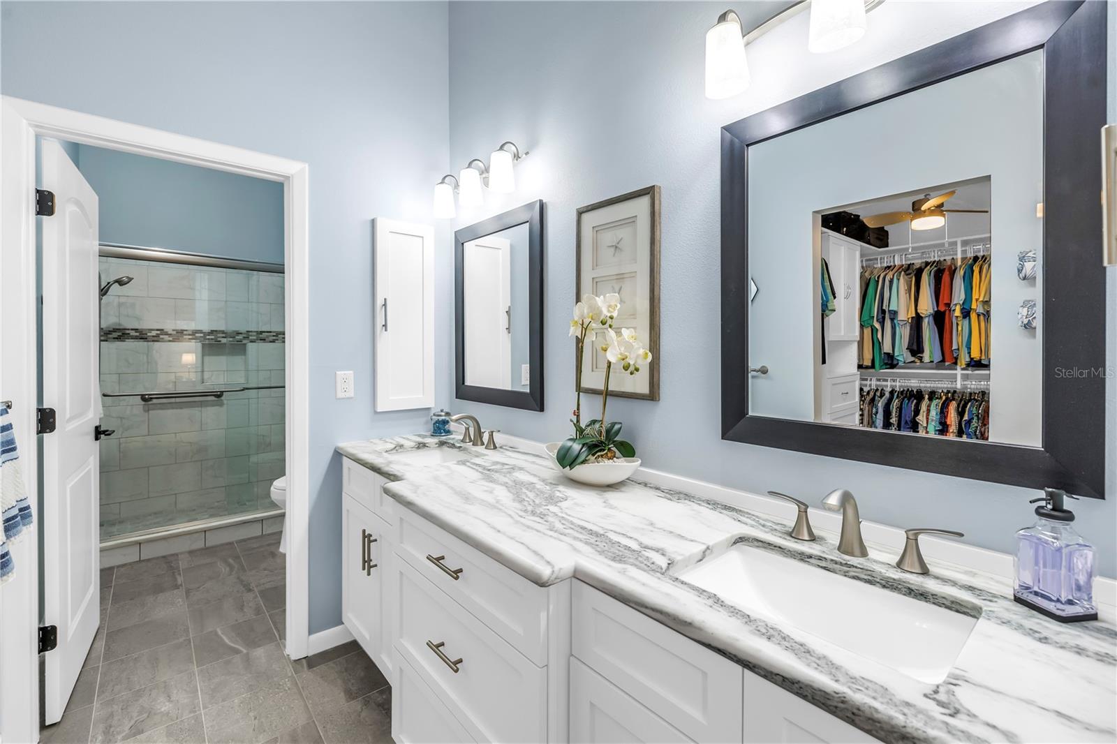 Image 22 of 33 For 956 San Carlos Court Ne