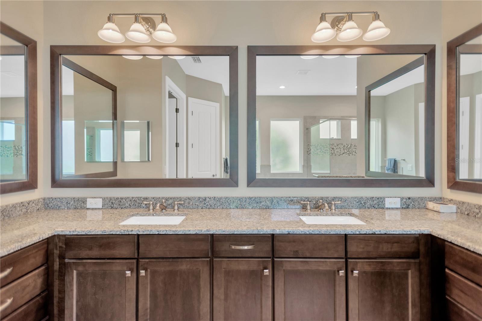 Image 19 of 40 For 9124 Tillinghast Drive