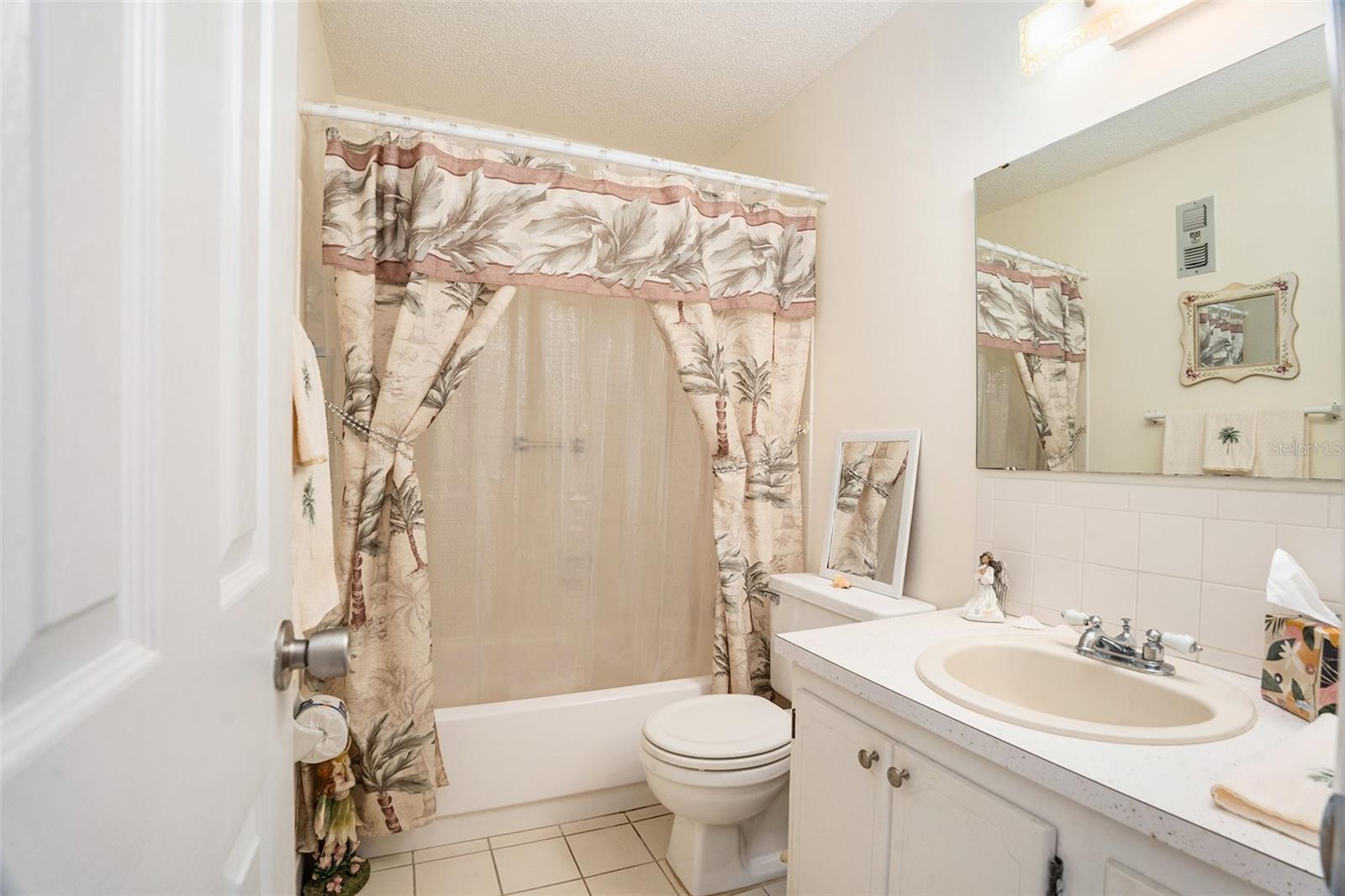 Image 24 of 41 For 2960 59th Street S 411
