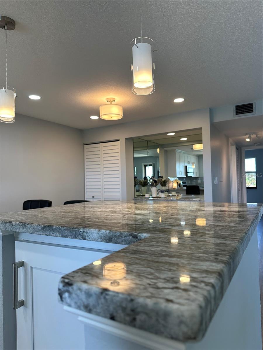 Image 11 of 56 For 12500 Capri Cir N  401