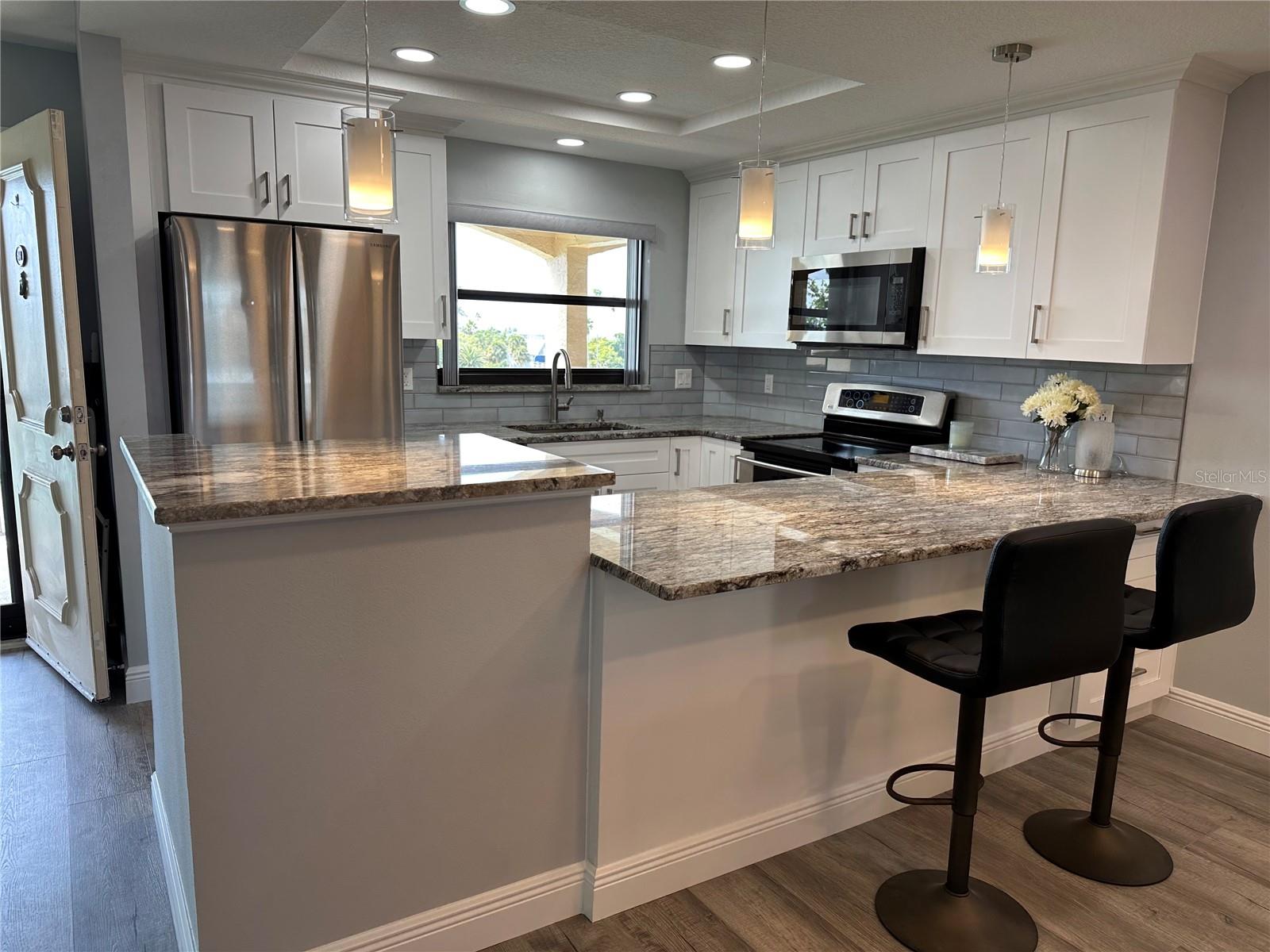 Image 15 of 56 For 12500 Capri Cir N  401