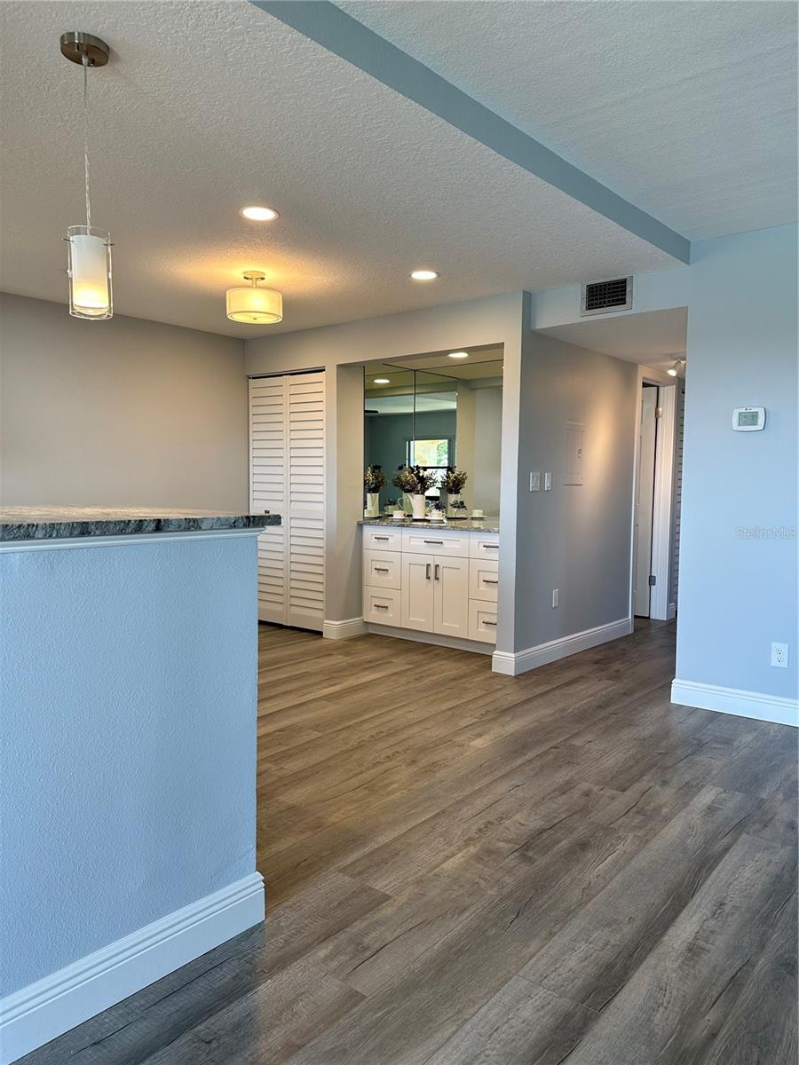 Image 17 of 56 For 12500 Capri Cir N  401