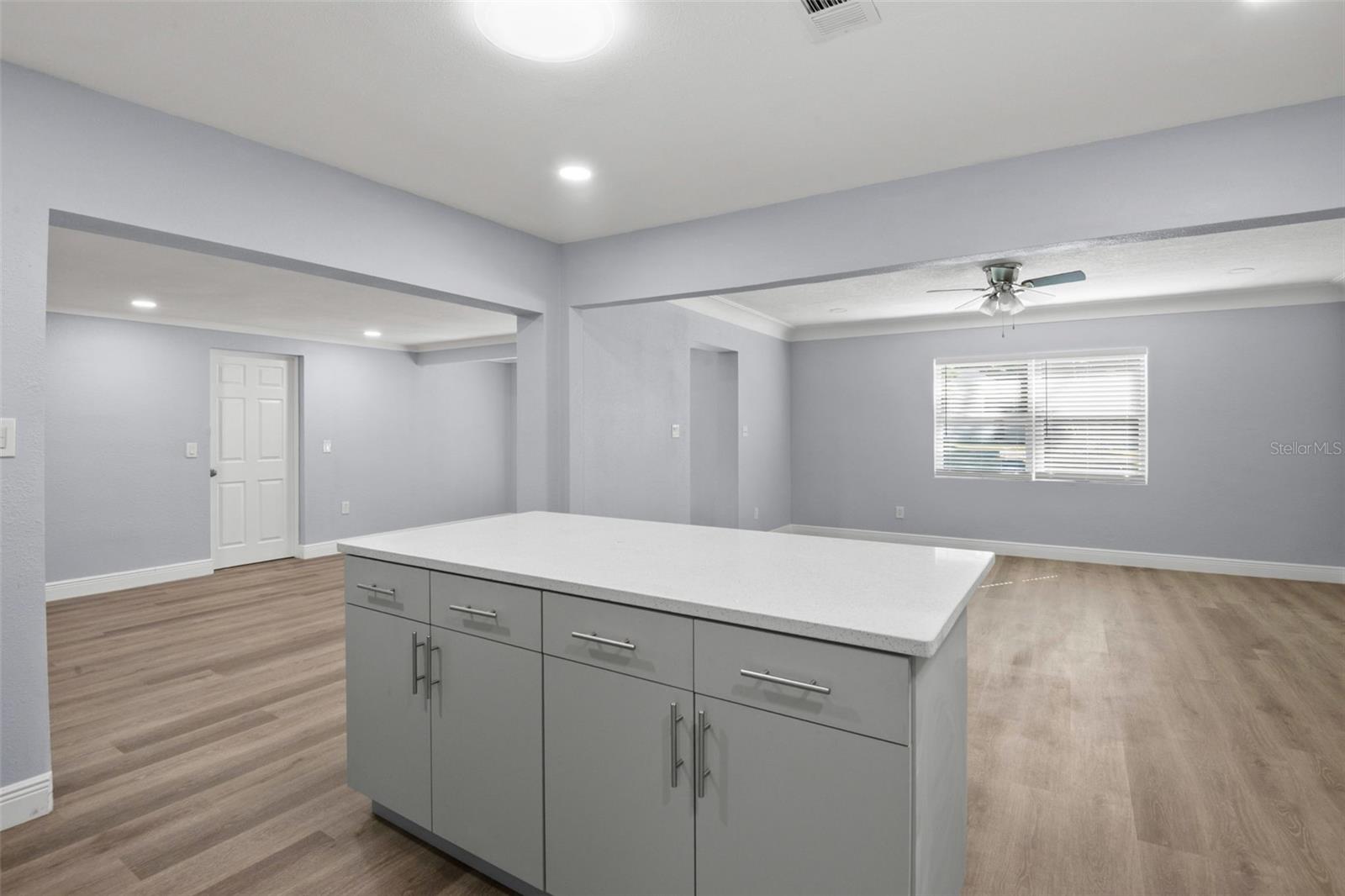 Image 11 of 22 For 914 Chester Drive