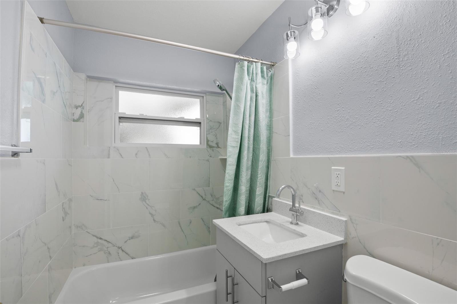 Image 12 of 22 For 914 Chester Drive