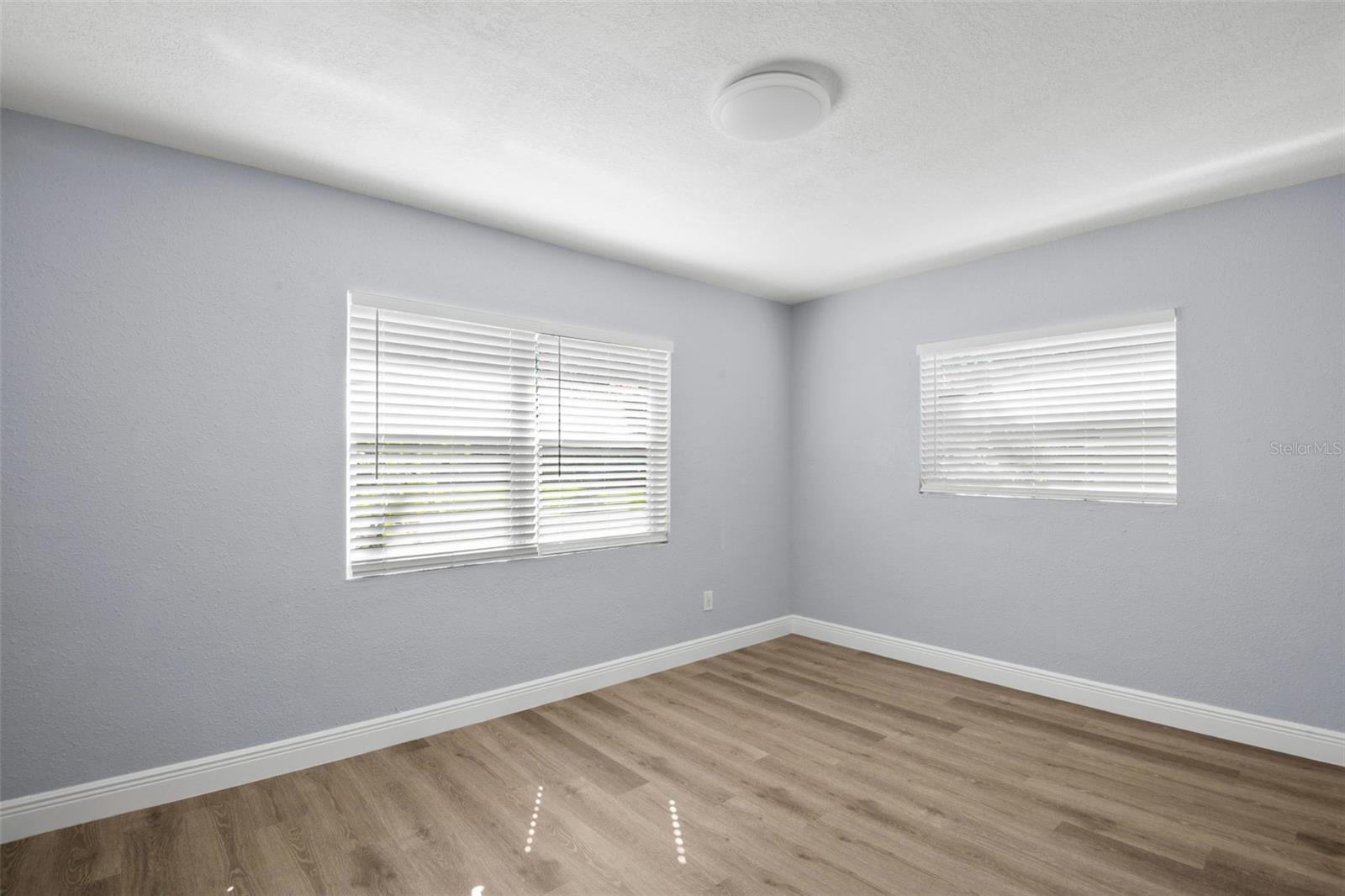 Image 15 of 22 For 914 Chester Drive